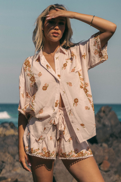 JAASE - Cove Shirt: Oversized Button Down Shirt in Vintage Sol Print
