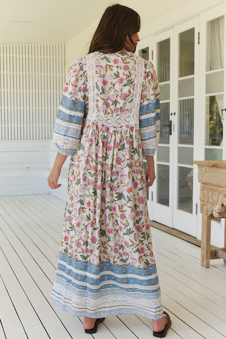 JAASE - Meadow Maxi Dress: Lace Insert Detailed Dress with Side Splits in Pixie Petals Print