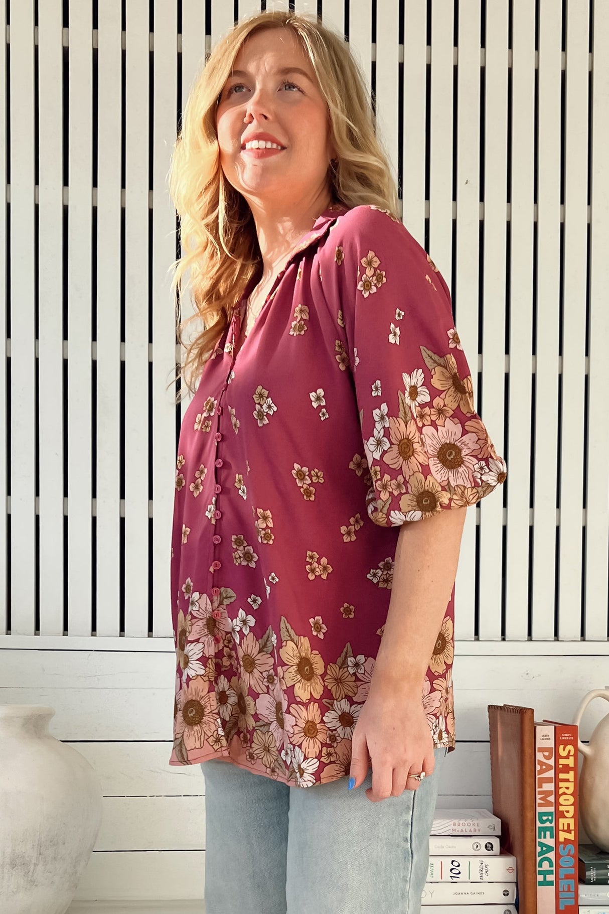 Arden Blouse: V-Neck Buttoned Through Scoop Hem Top in Bee Orchid Print