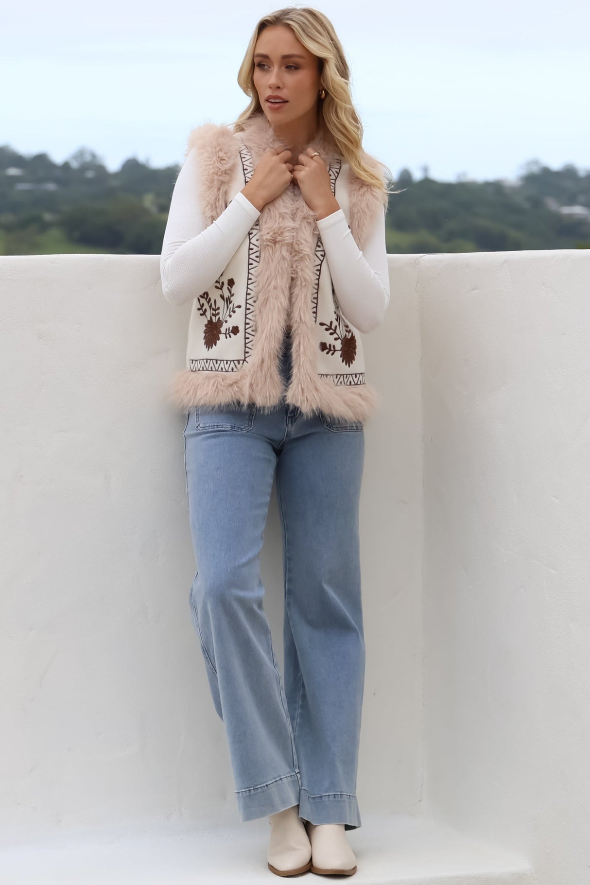 Beck Knit Vest - Faux Fur Trim Open Vest with Brown Embroidered Decal