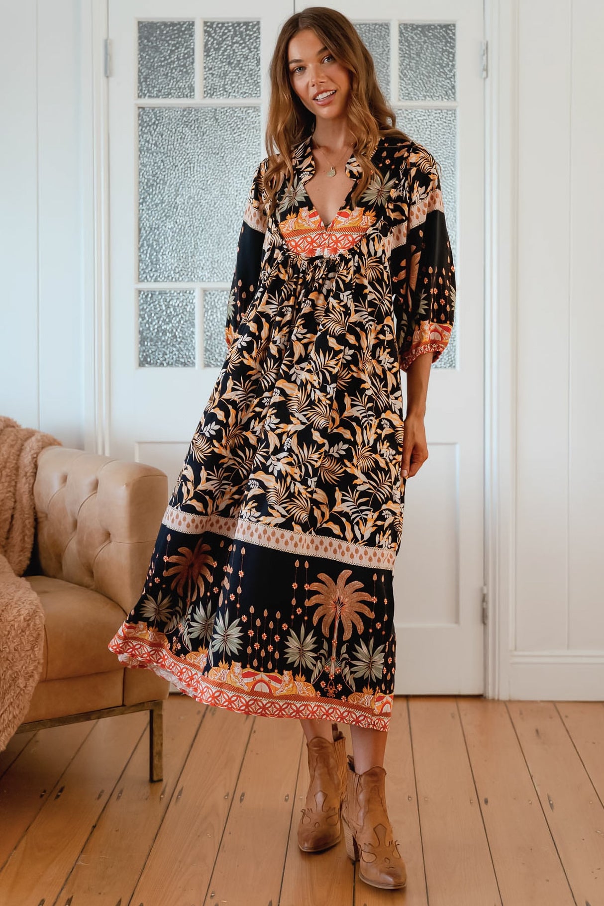 JAASE - Boheme Midi Dress: Piping Defined Bust Slimline Smock Dress in Jardin Print