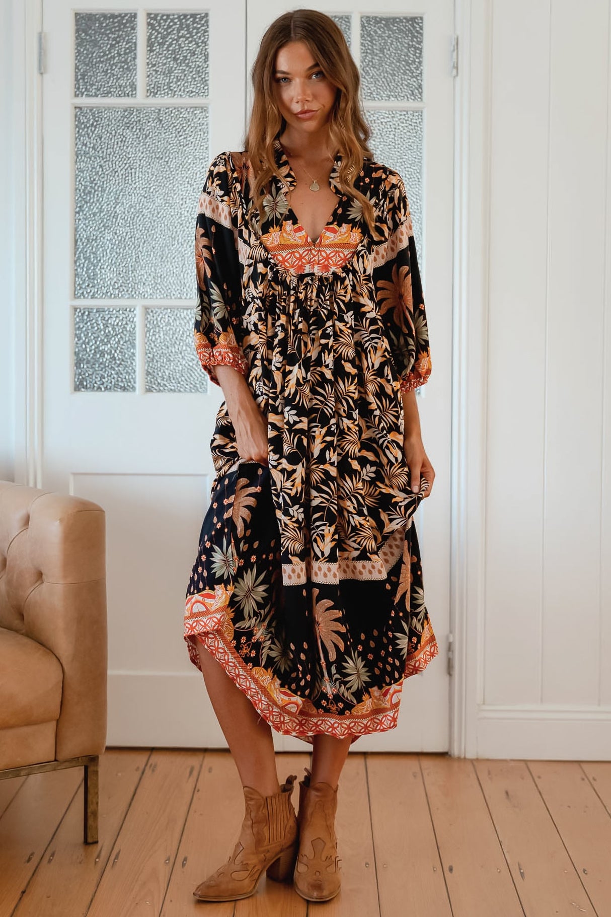 JAASE - Boheme Midi Dress: Piping Defined Bust Slimline Smock Dress in Jardin Print