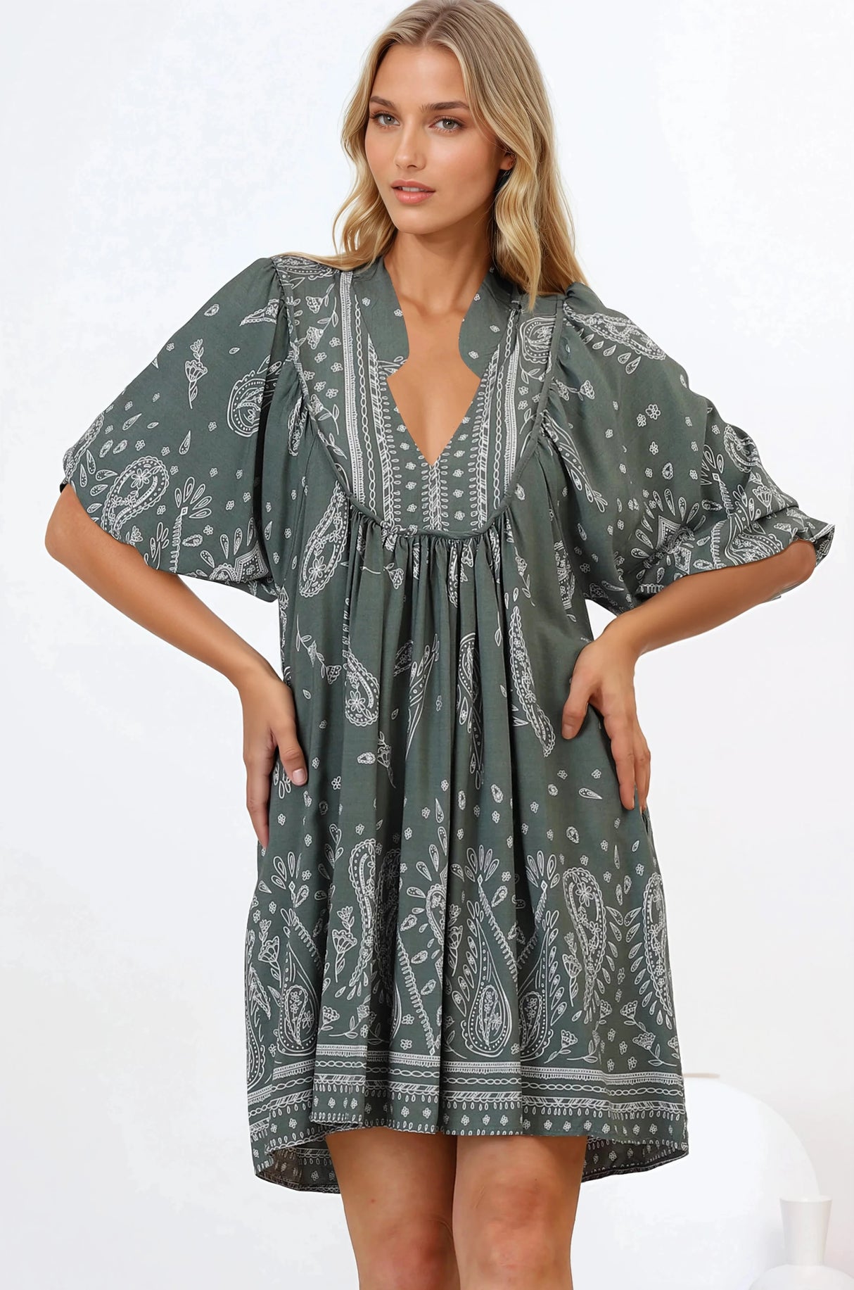 JAASE - Boheme Mini Dress: Mandarin Collar Slimline Smock Dress in Constance Print