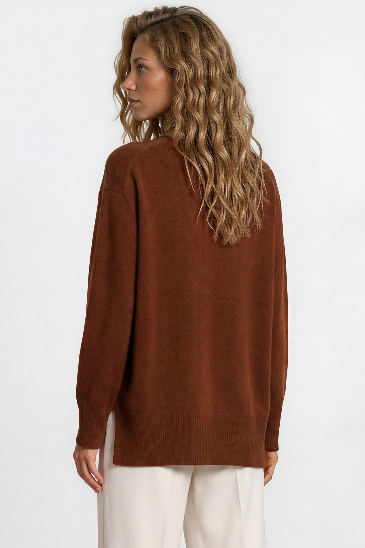 Willow Jumper - Relaxed fit Jumper with Long Sleeves in Rust