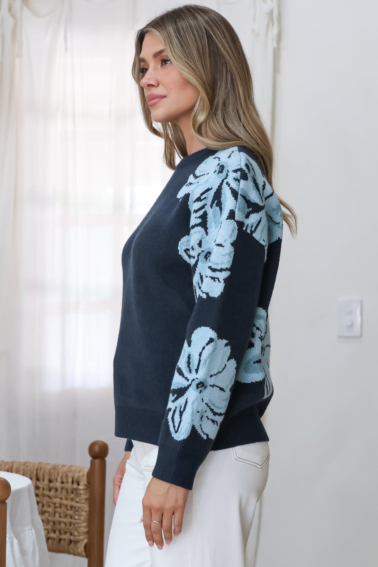 Breezy Jumper - Crew Neck Long Sleeve Floral Knit with Ribbed Hemlines in Navy