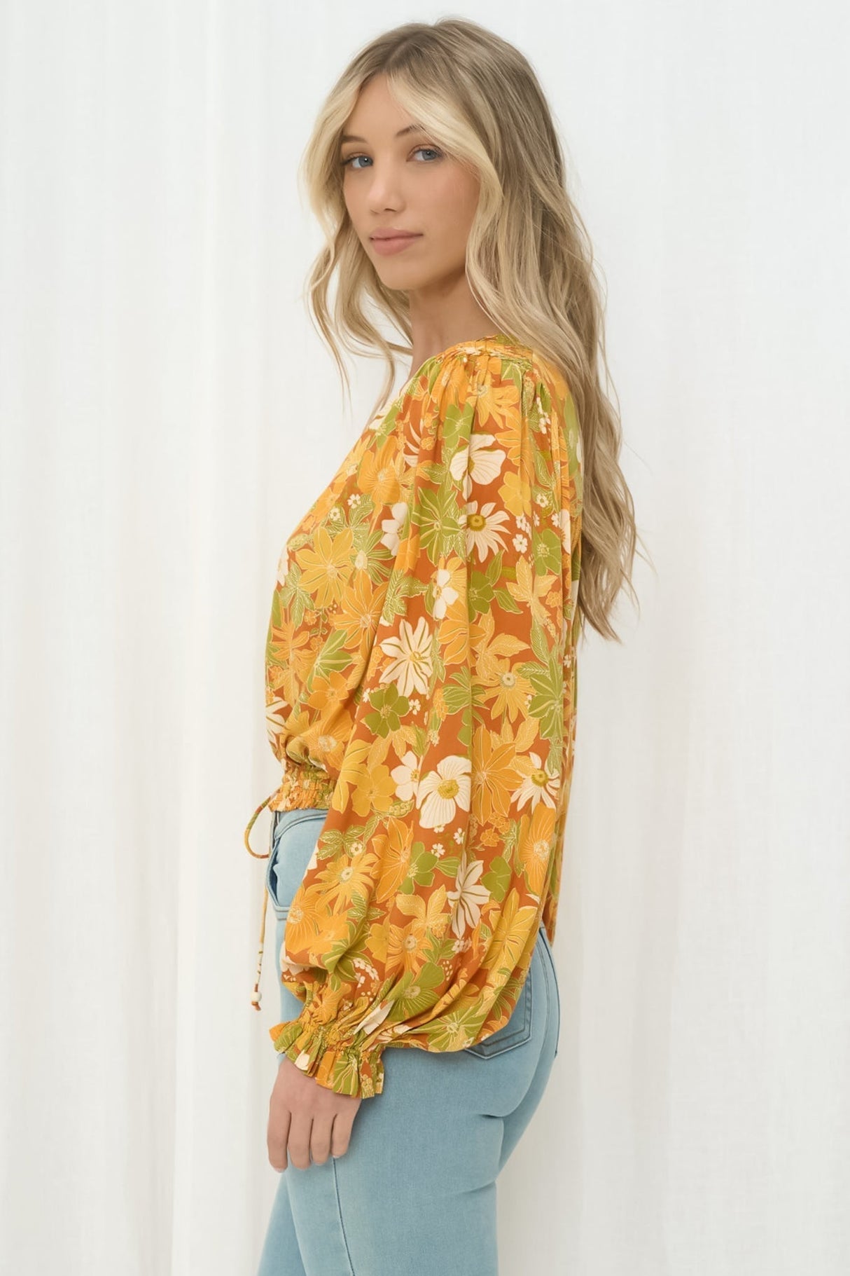 Sundays Top - Long Sleeve Crop Top with V-Neckline and Button Front in Camira Print