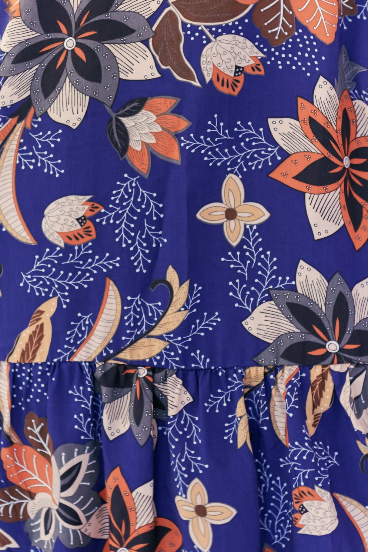 Carrie Mini Dress - V Neck Balloon Sleeve Lace Detailed Dress in Santiago Print