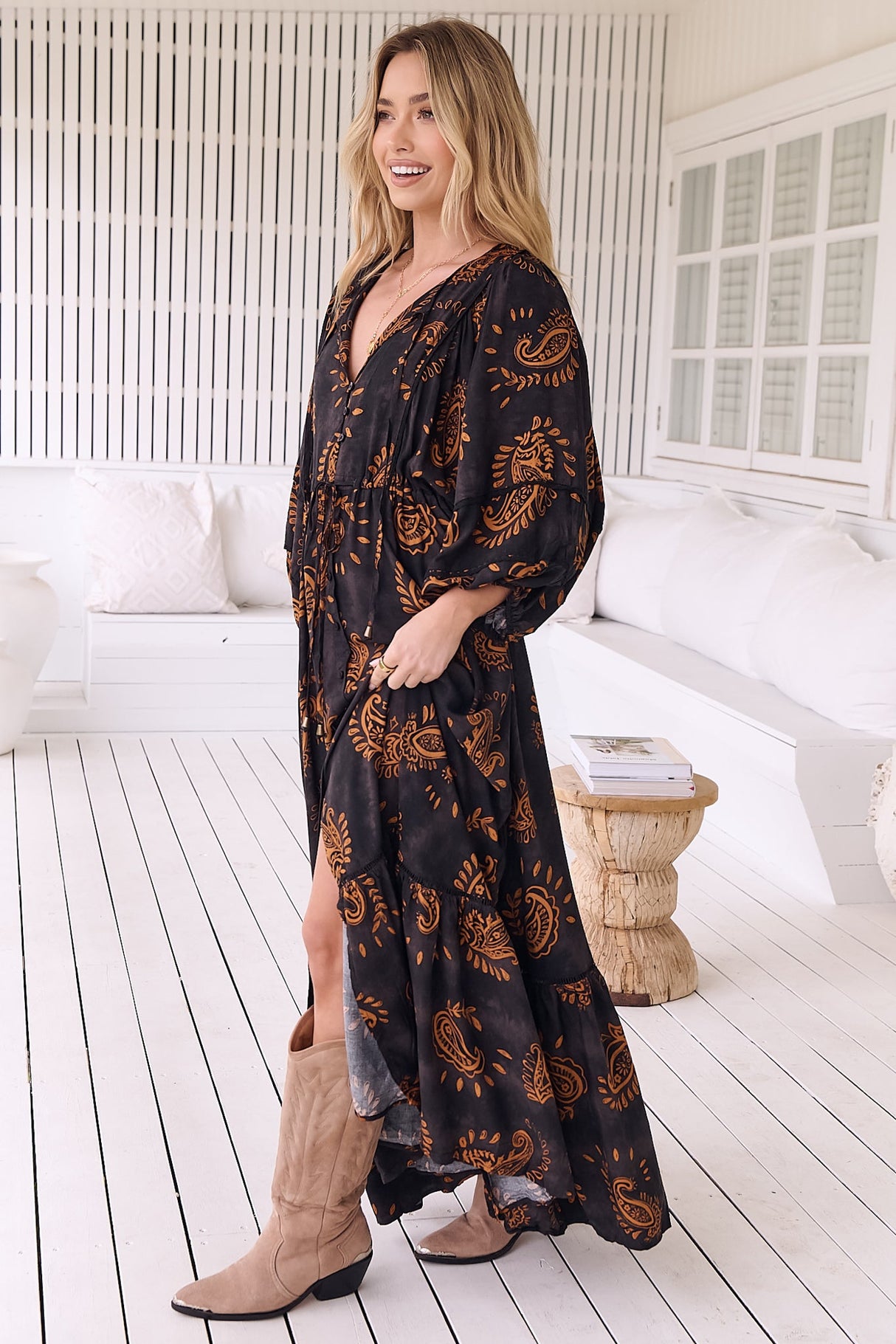 JAASE - Catalonia Maxi Dress: Batwing Sleeve Button Down Smock Dress in Milan Print