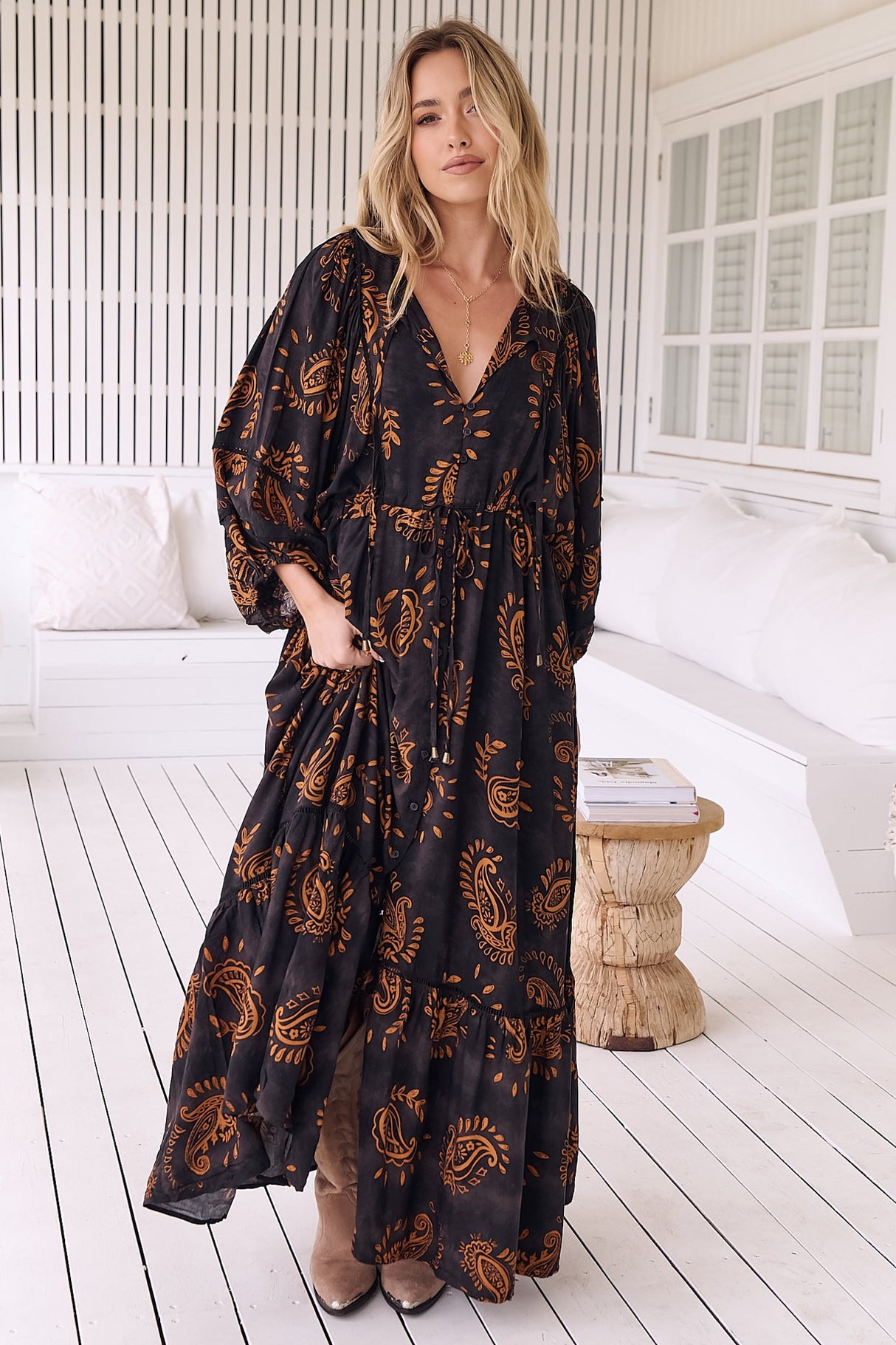 JAASE - Catalonia Maxi Dress: Batwing Sleeve Button Down Smock Dress in Milan Print