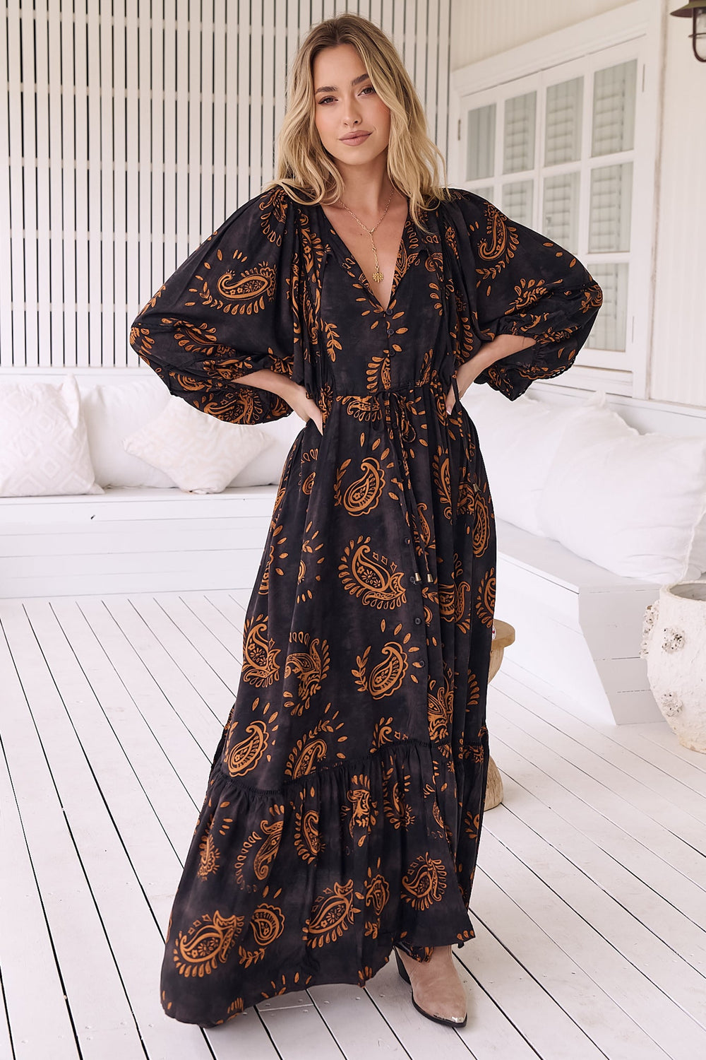 JAASE - Catalonia Maxi Dress: Batwing Sleeve Button Down Smock Dress in Milan Print