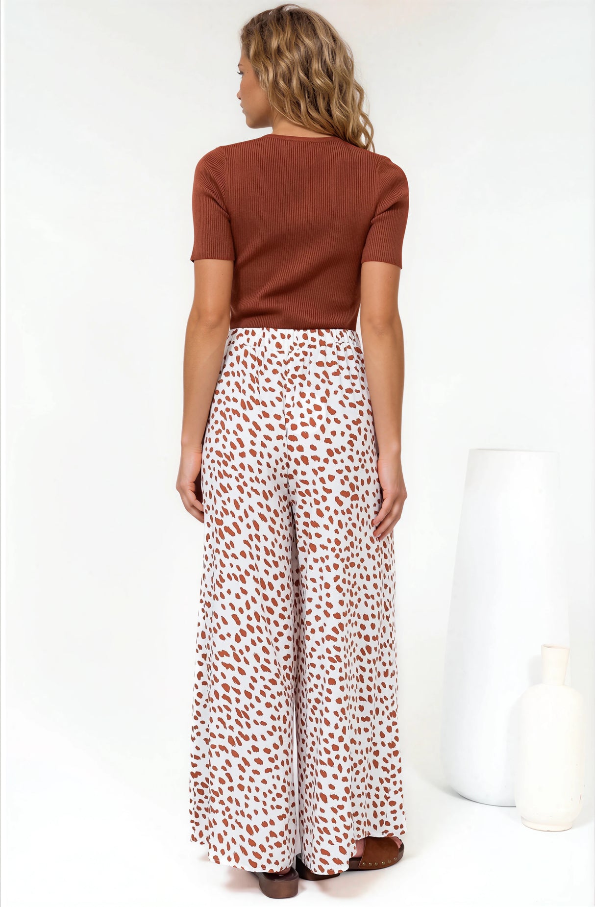Channing Pants - High Waisted Wide-Leg Pants with Pockets in Dasher Print Brown