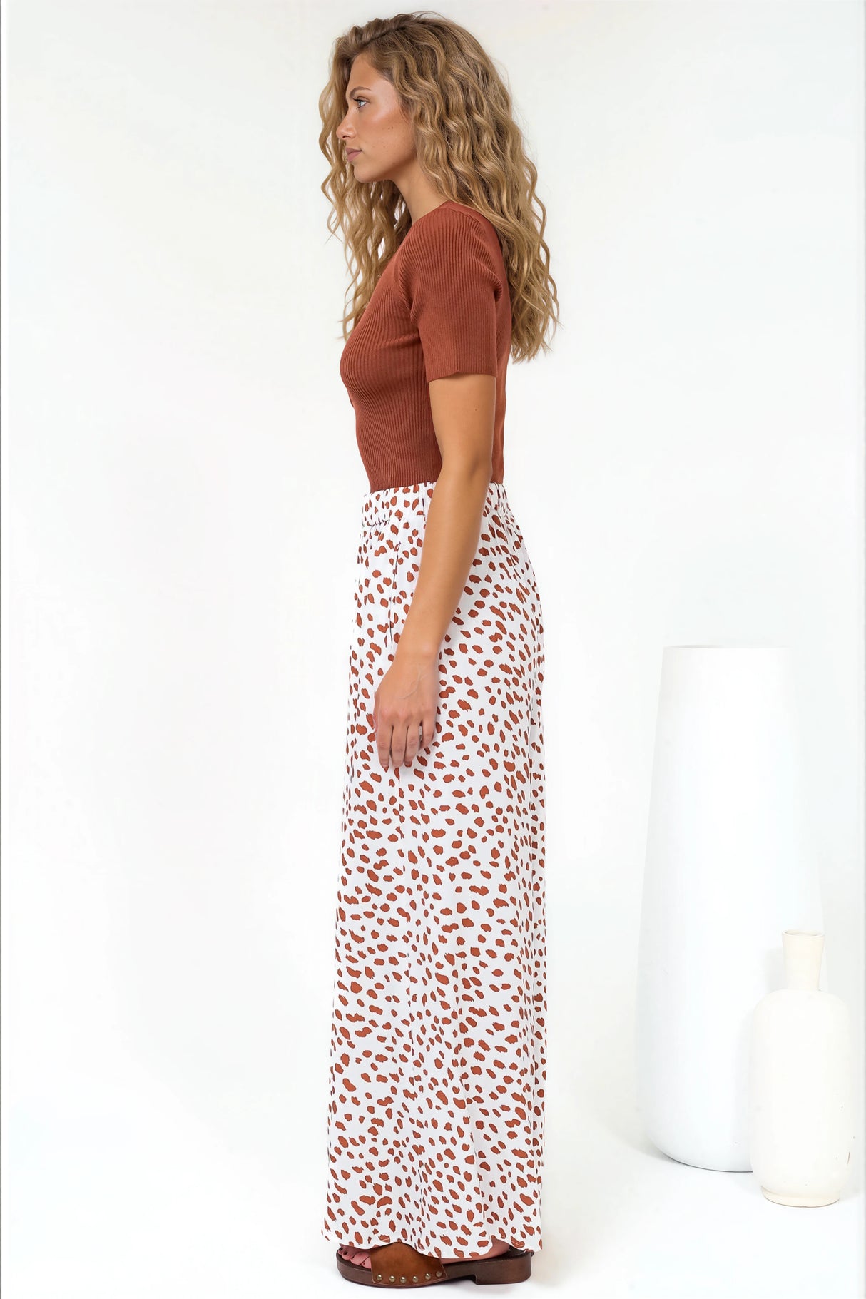 Channing Pants - High Waisted Wide-Leg Pants with Pockets in Dasher Print Brown