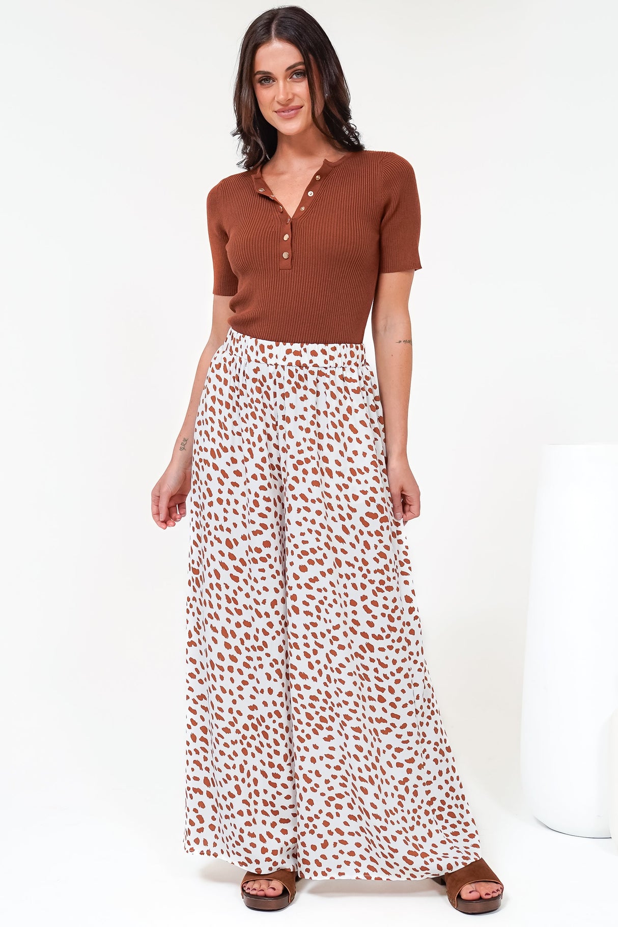 Channing Pants - High Waisted Wide-Leg Pants with Pockets in Dasher Print Brown