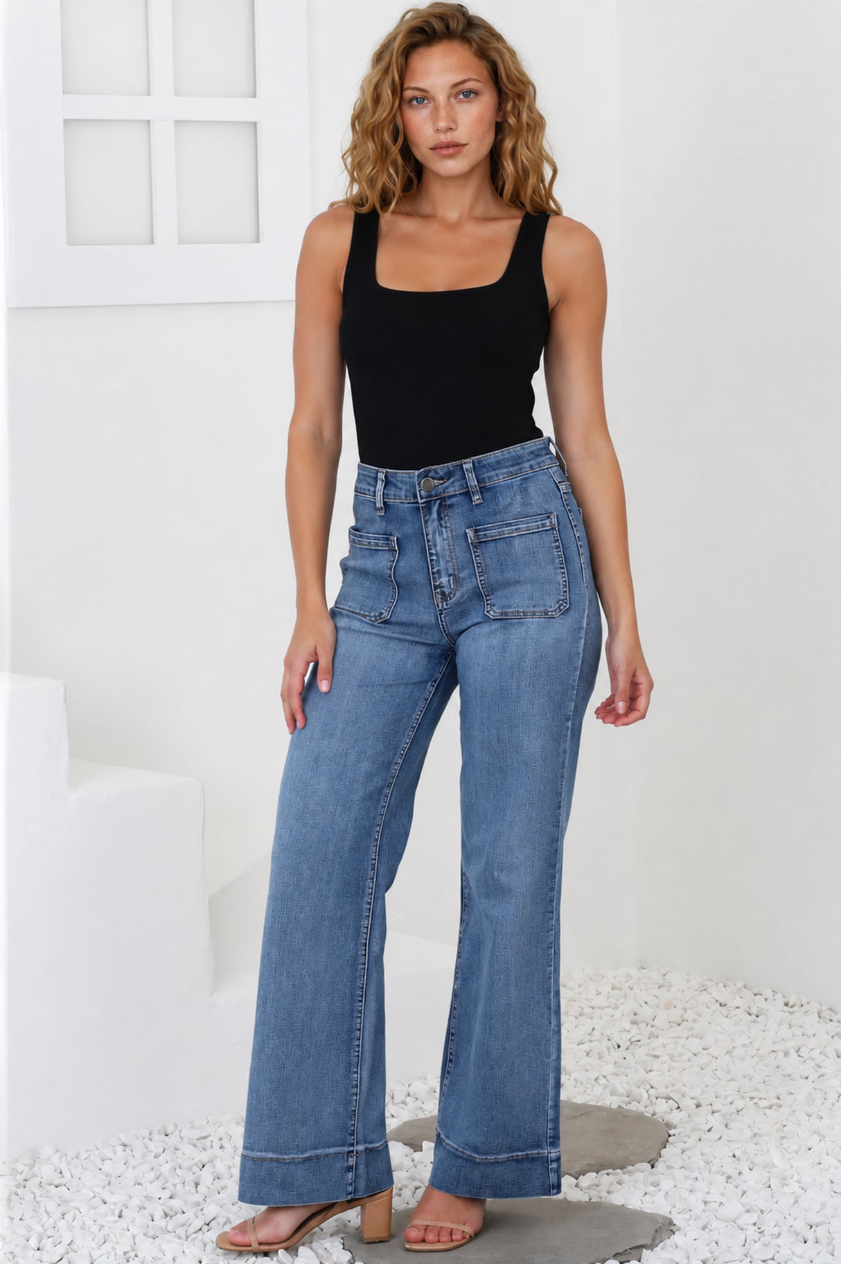 Cindy Wide Leg Jeans in Mid Denim Wash