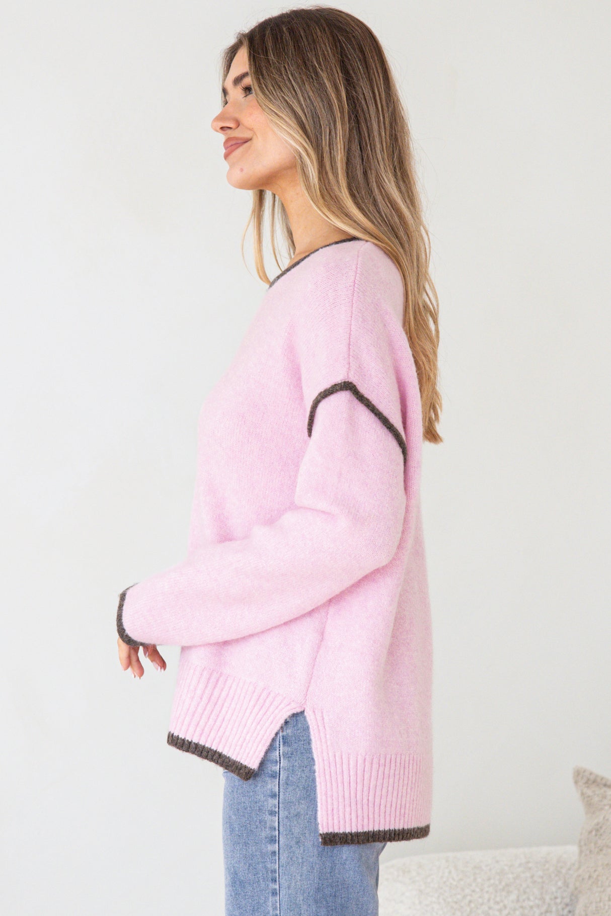 Dean Jumper - Crew Neck Contrast Trim Step Hem Knit in Pink