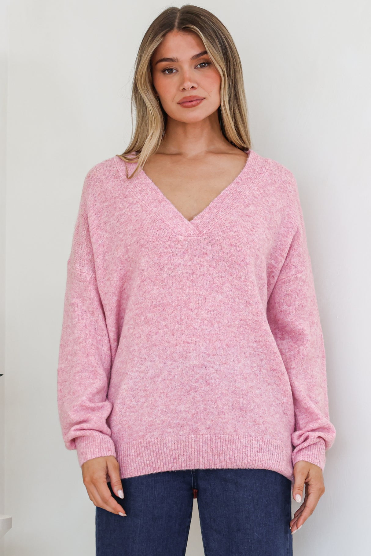 Donoven Jumper - V Neck Lightweight Knit with Ribbed Hemlines in Boysenberry