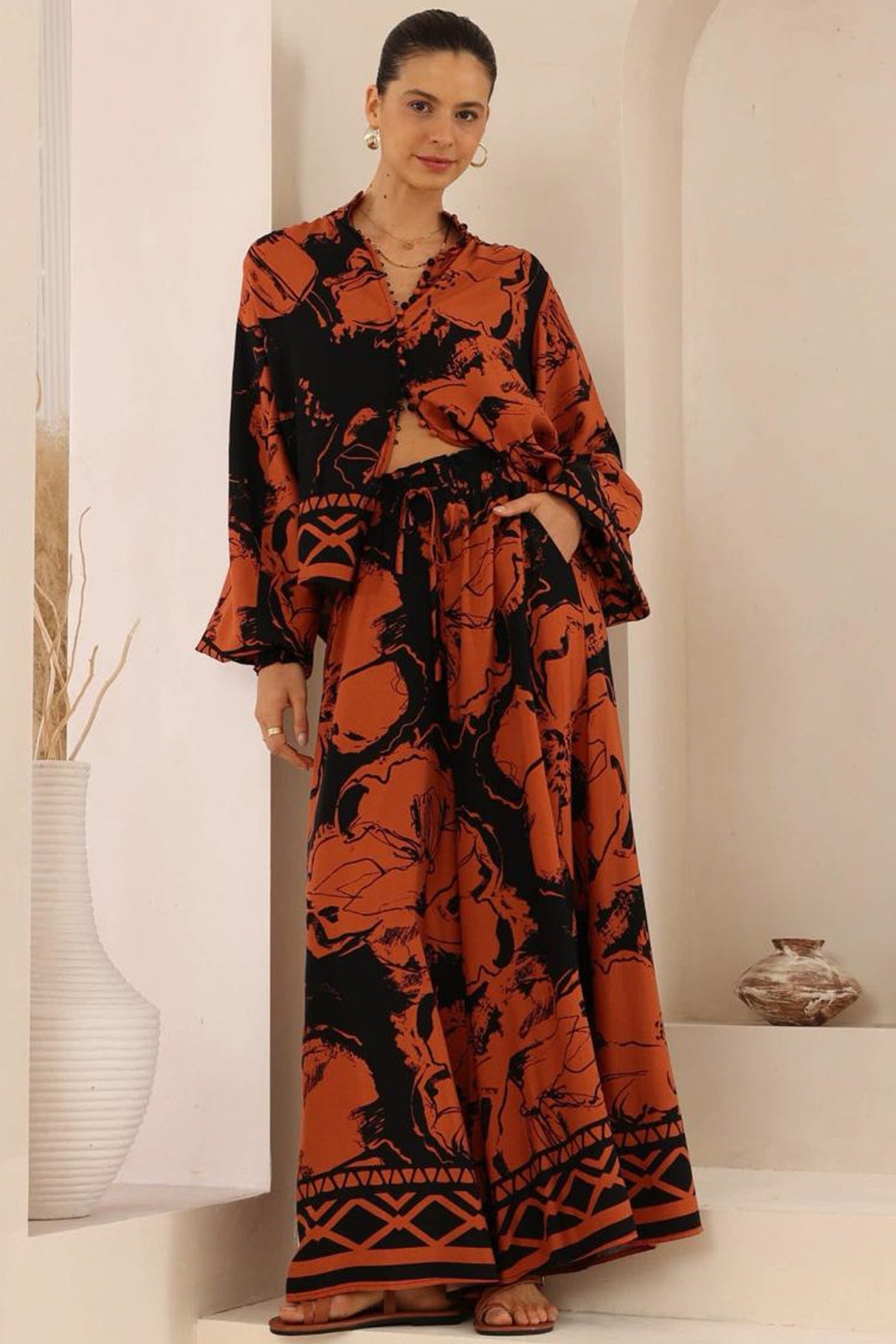 Faye Blouse - Mandarin Collar Balloon Sleeve Button Down Shirt in Joslyn Print