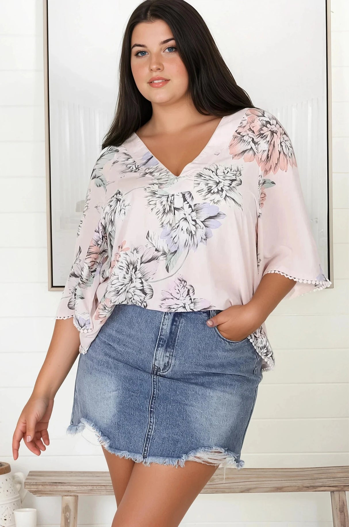 JAASE - Gabriella Top: Mandarin Collar Deep V Neck Crochet Trim Top in Blooming Bouquet Print