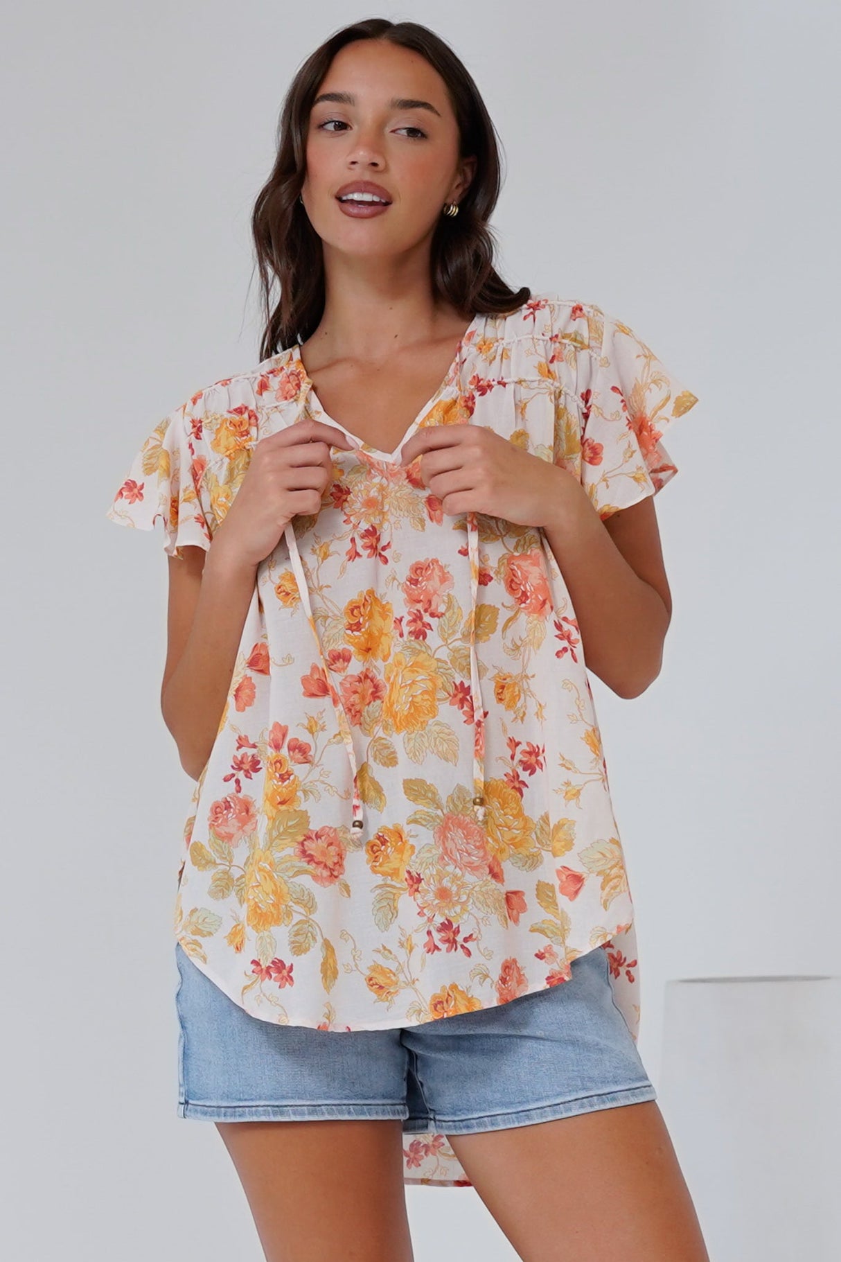 Giada Top - Flutter Sleeve High-Low Scoop Hem Top in Alynda Print