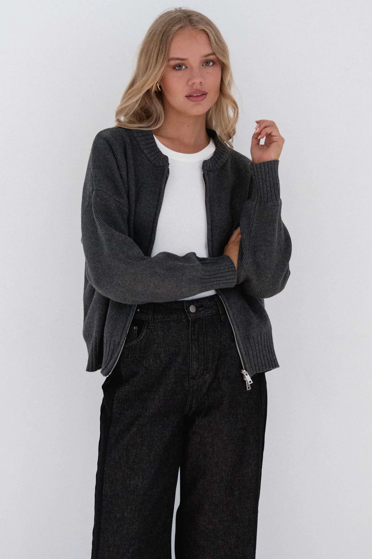 Harvey Cardigan - Crew Neck Zipper Front Cardigan in Grey