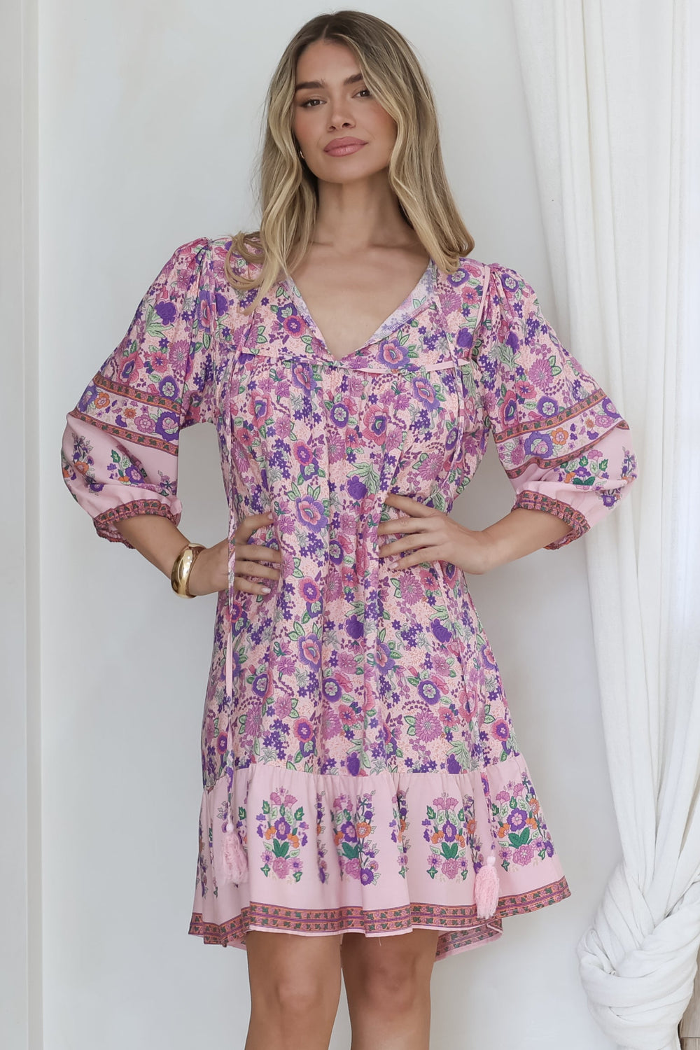 Helda Mini Dress - V-Neck Shift Dress with Balloon Sleeves in Aletta Print Pink