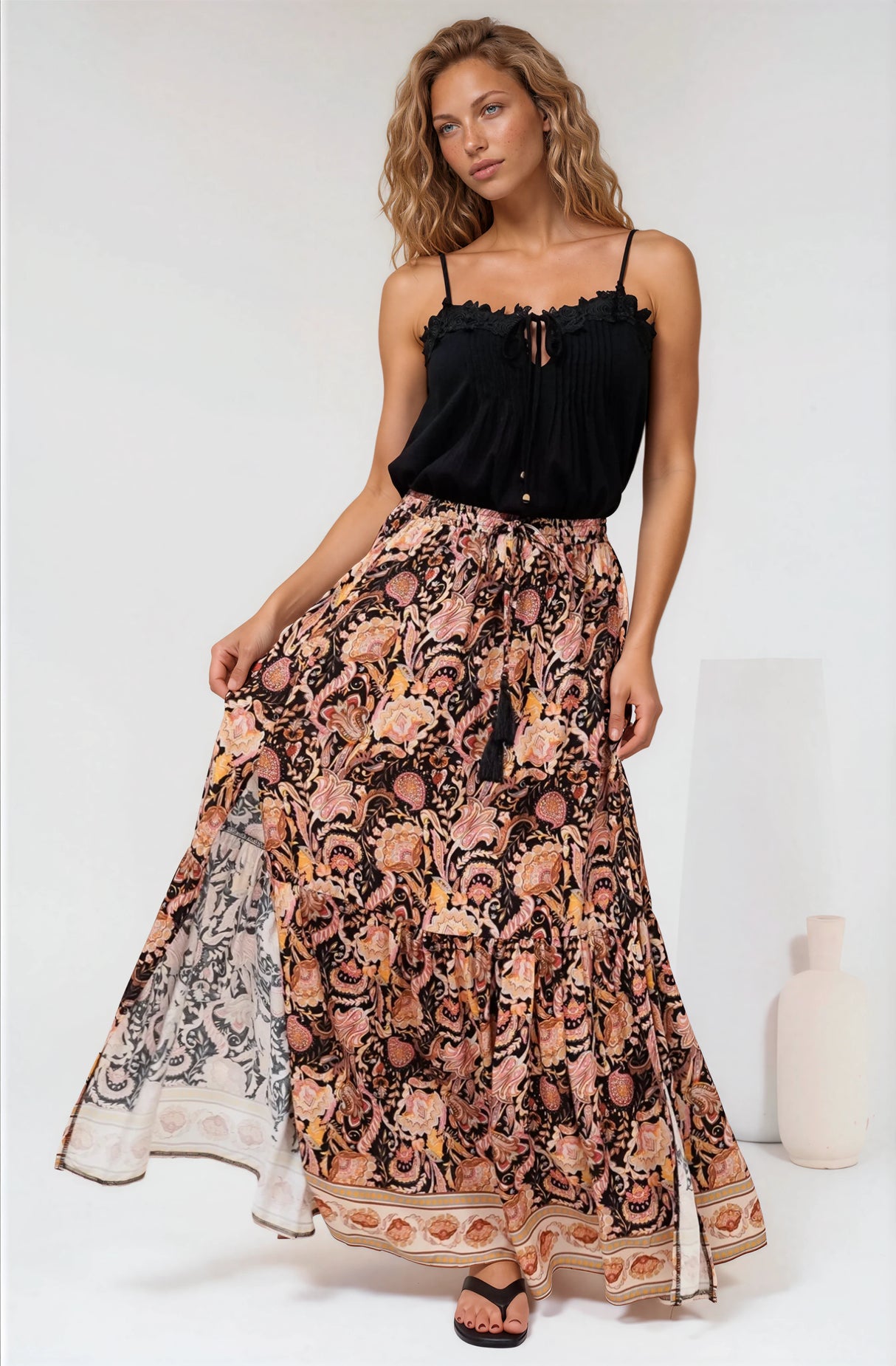 Hellen Maxi Skirt - High Waisted Skirt with Front Splits in Pree Print Black