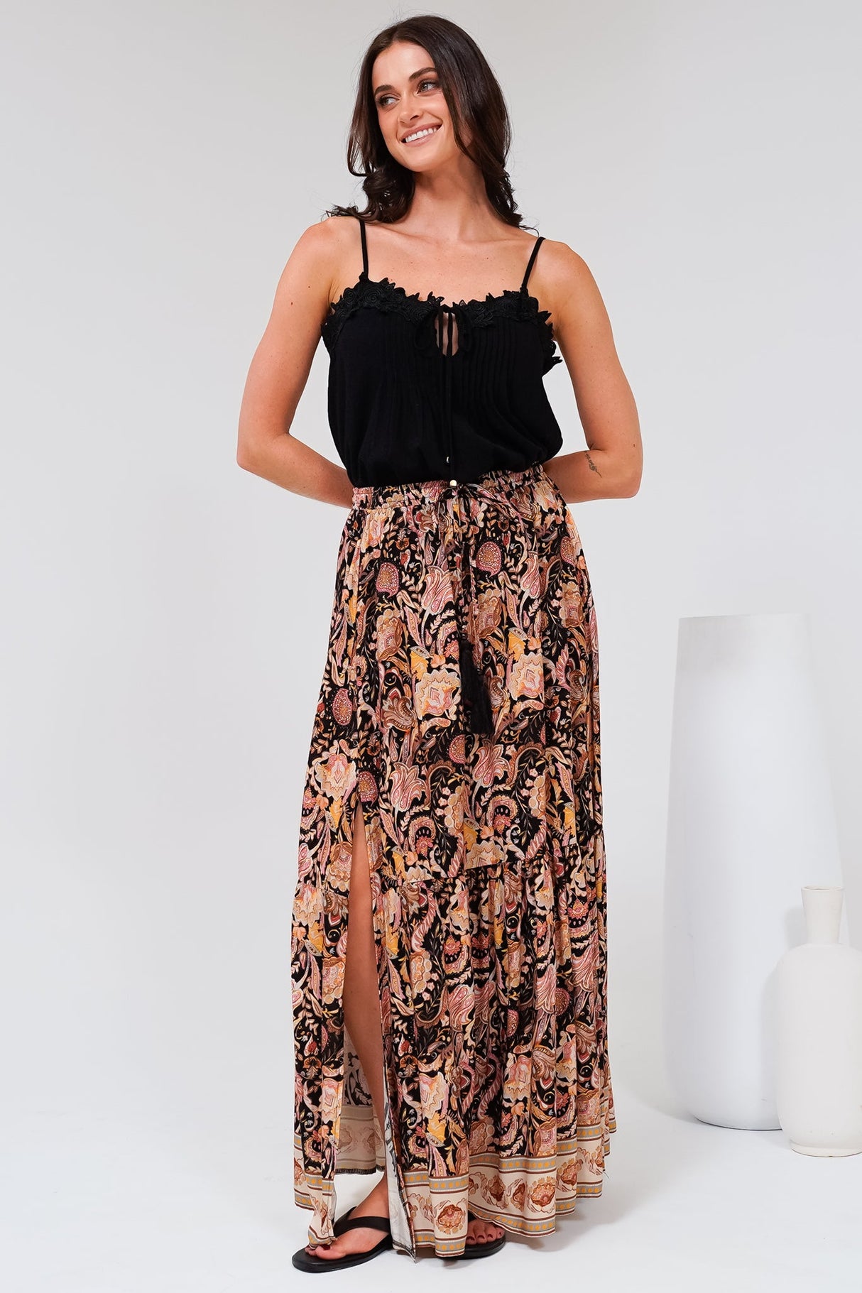 Hellen Maxi Skirt - High Waisted Skirt with Front Splits in Pree Print Black
