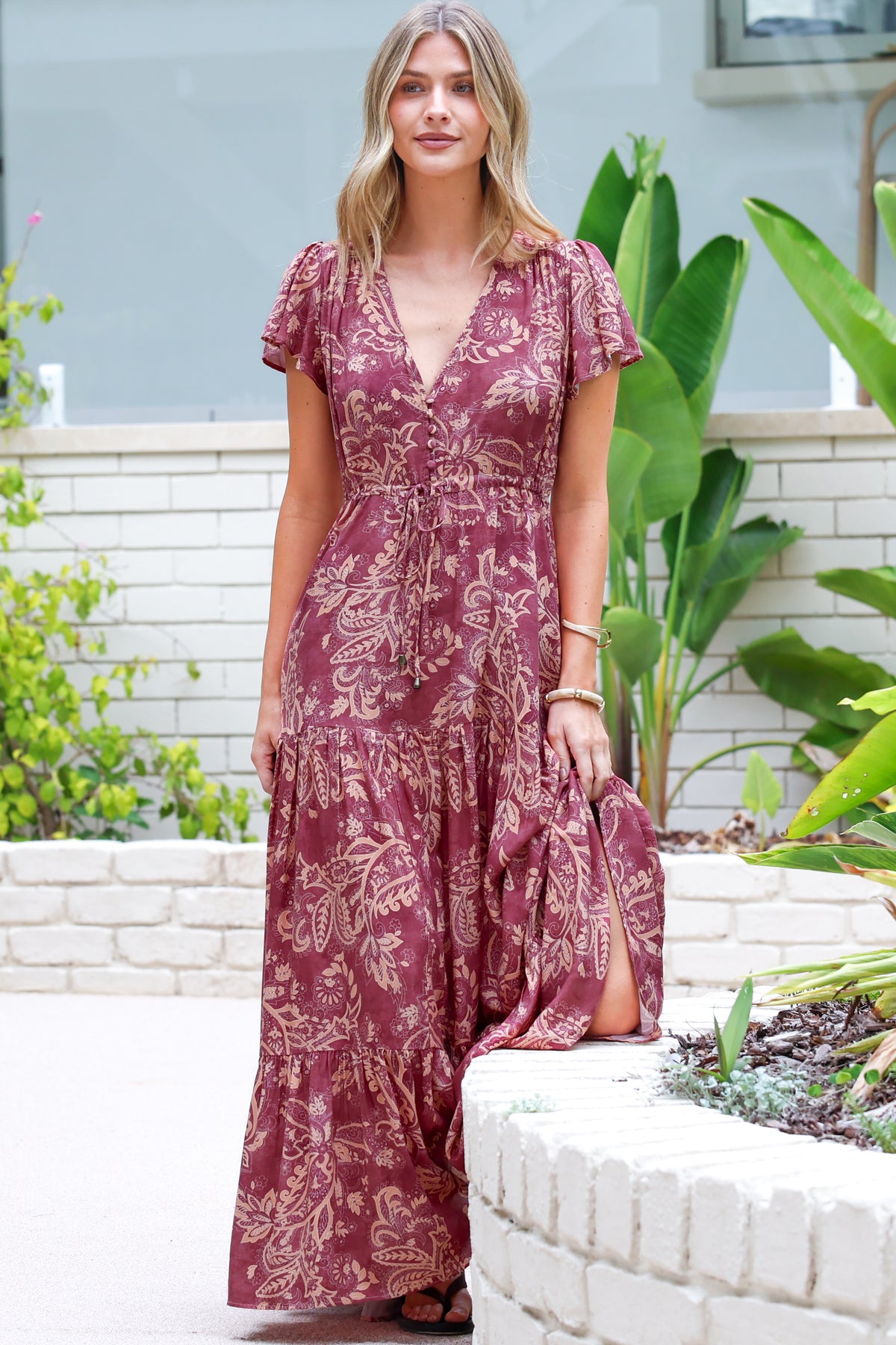 Hetta Maxi Dress - V Neck A Line Dress with Cap Flutter Sleeves in Harlan Print