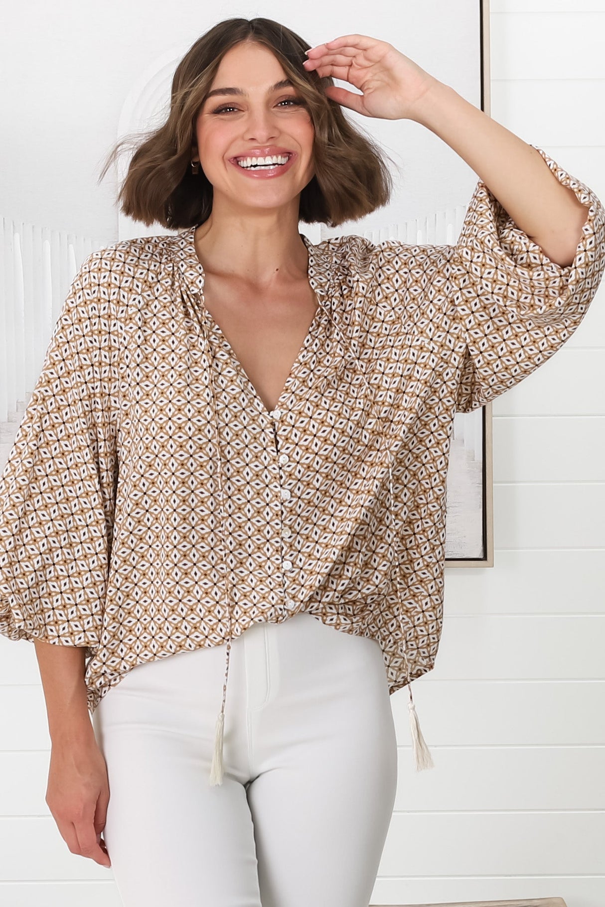 Sallie Blouse - V-Neckline Button Down Blouse in Retro Print
