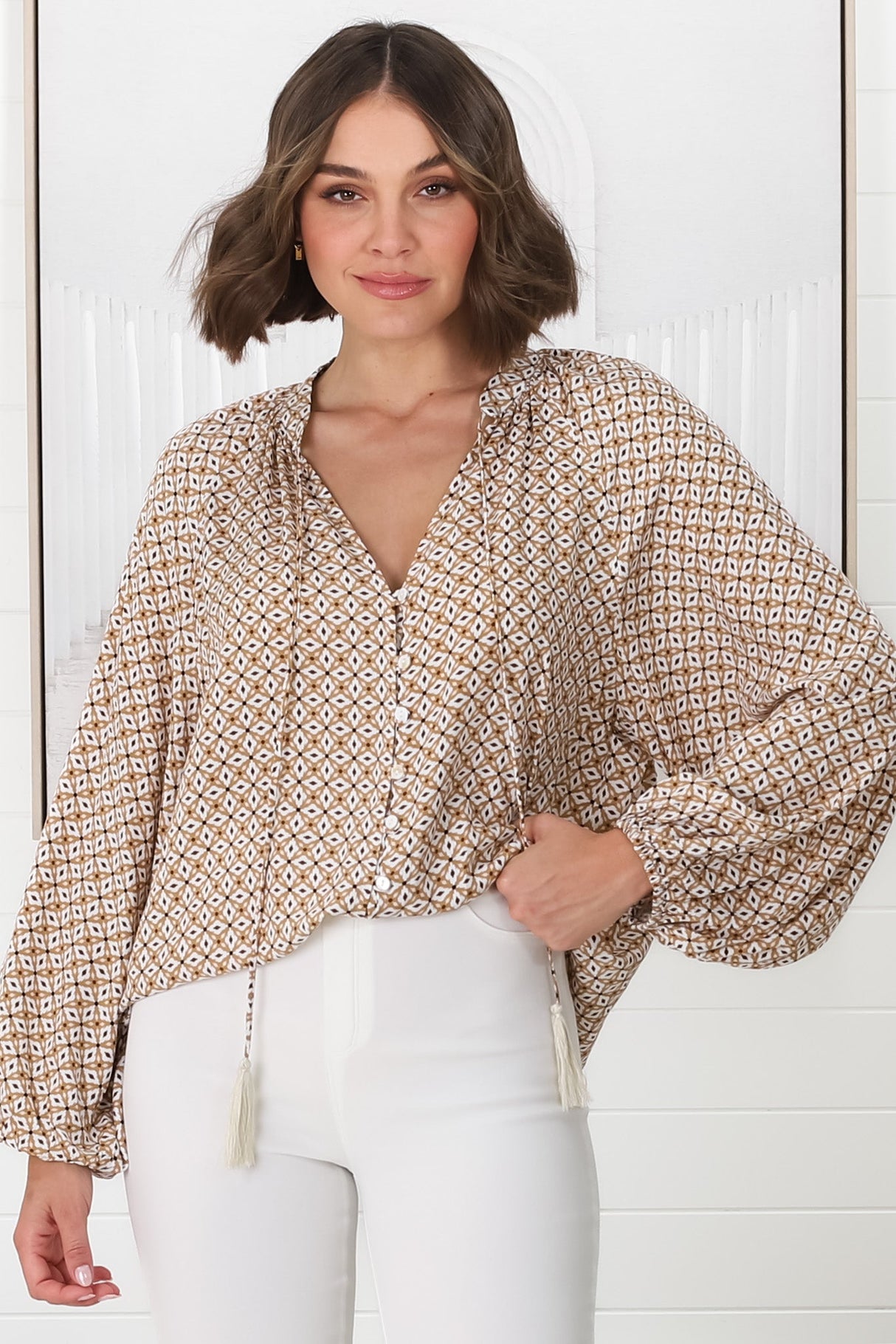 Sallie Blouse - V-Neckline Button Down Blouse in Retro Print