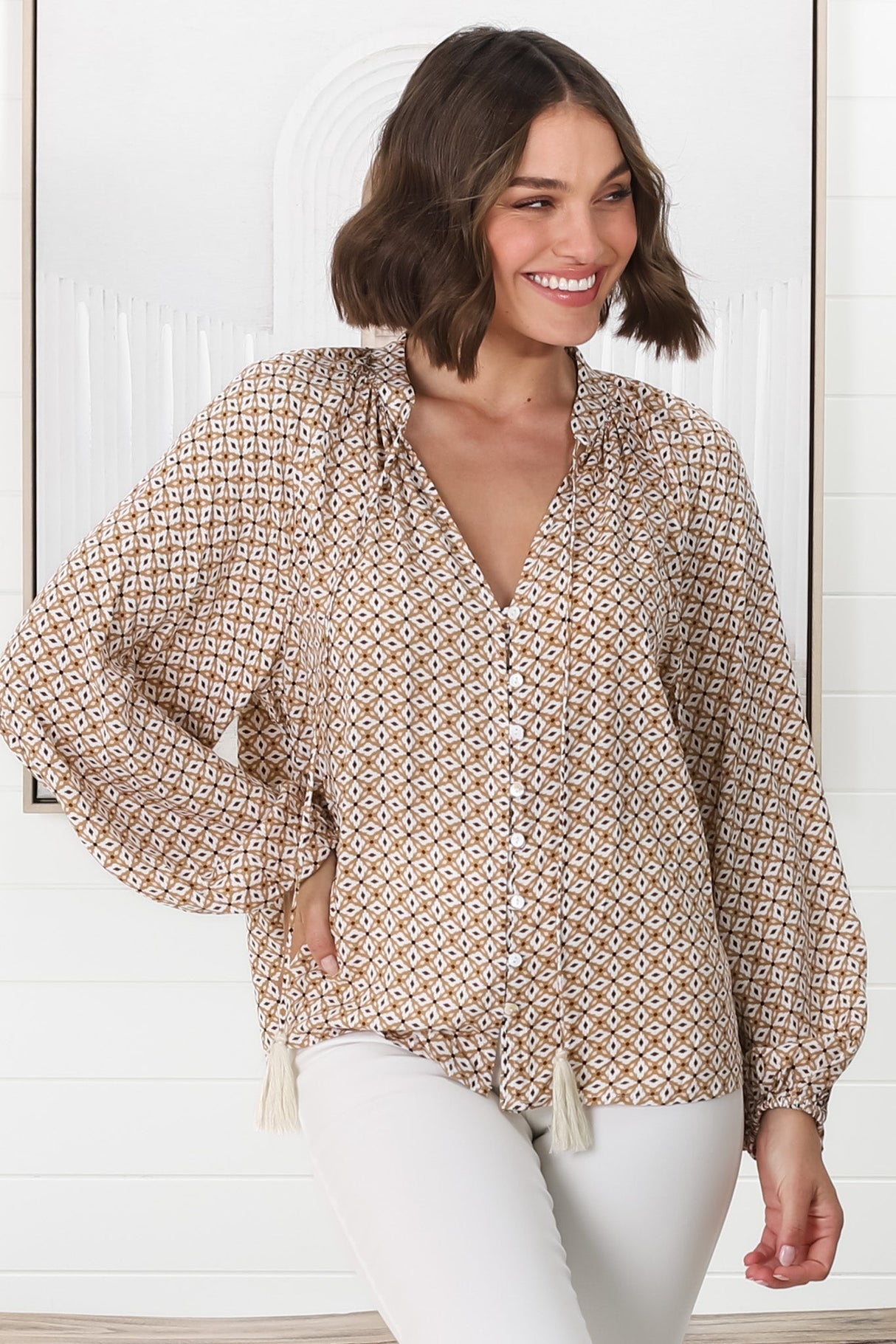 Sallie Blouse - V-Neckline Button Down Blouse in Retro Print