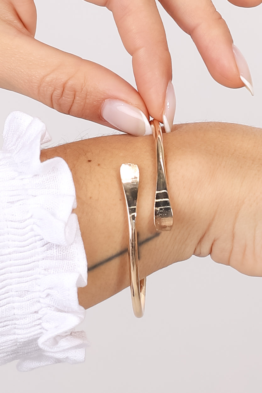 Bryn Cuff Bracelet - Gold