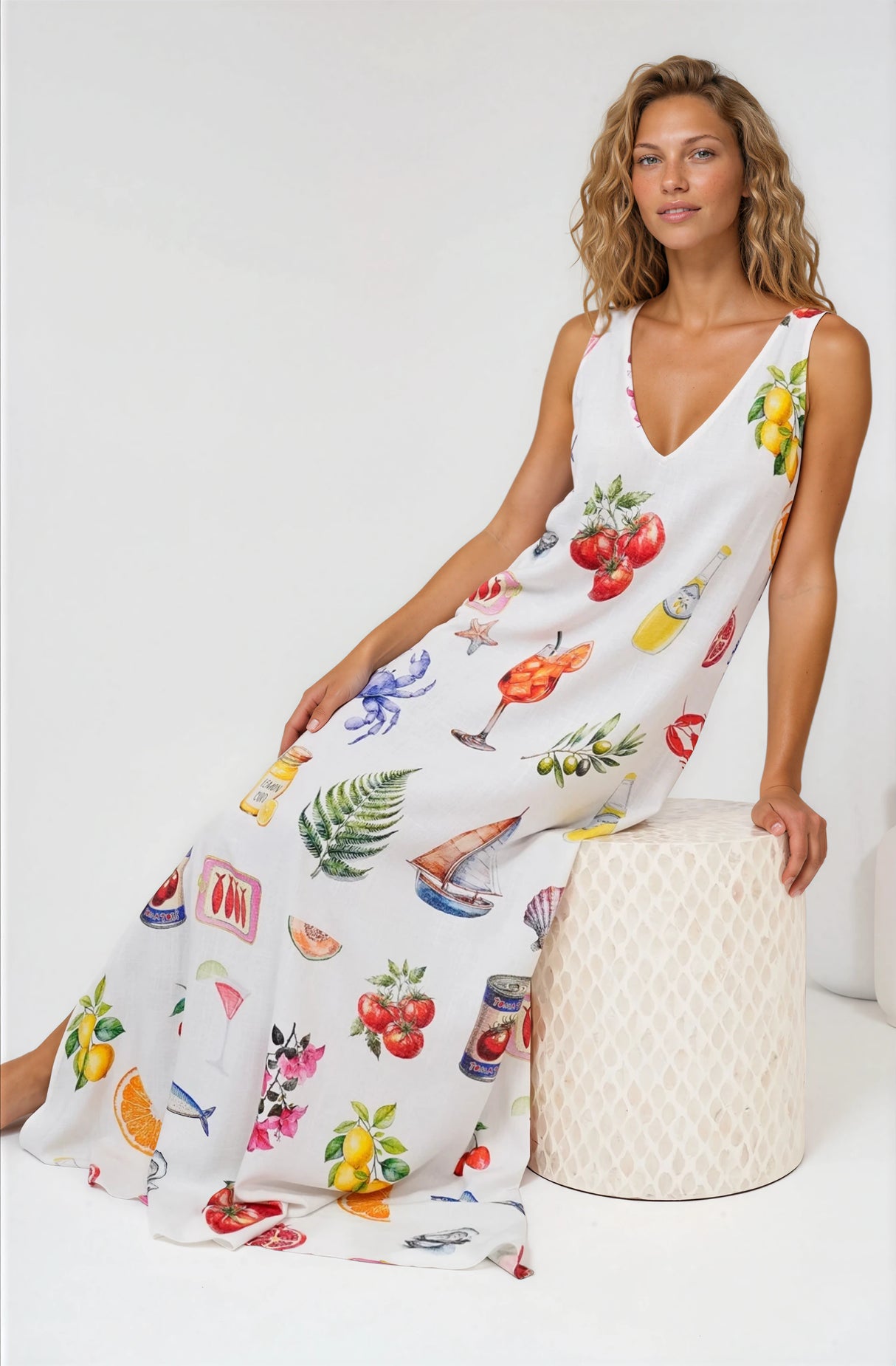 Janeen Maxi Dress - A-Line Sleeveless Dress with Side Splits in Paradisa Print