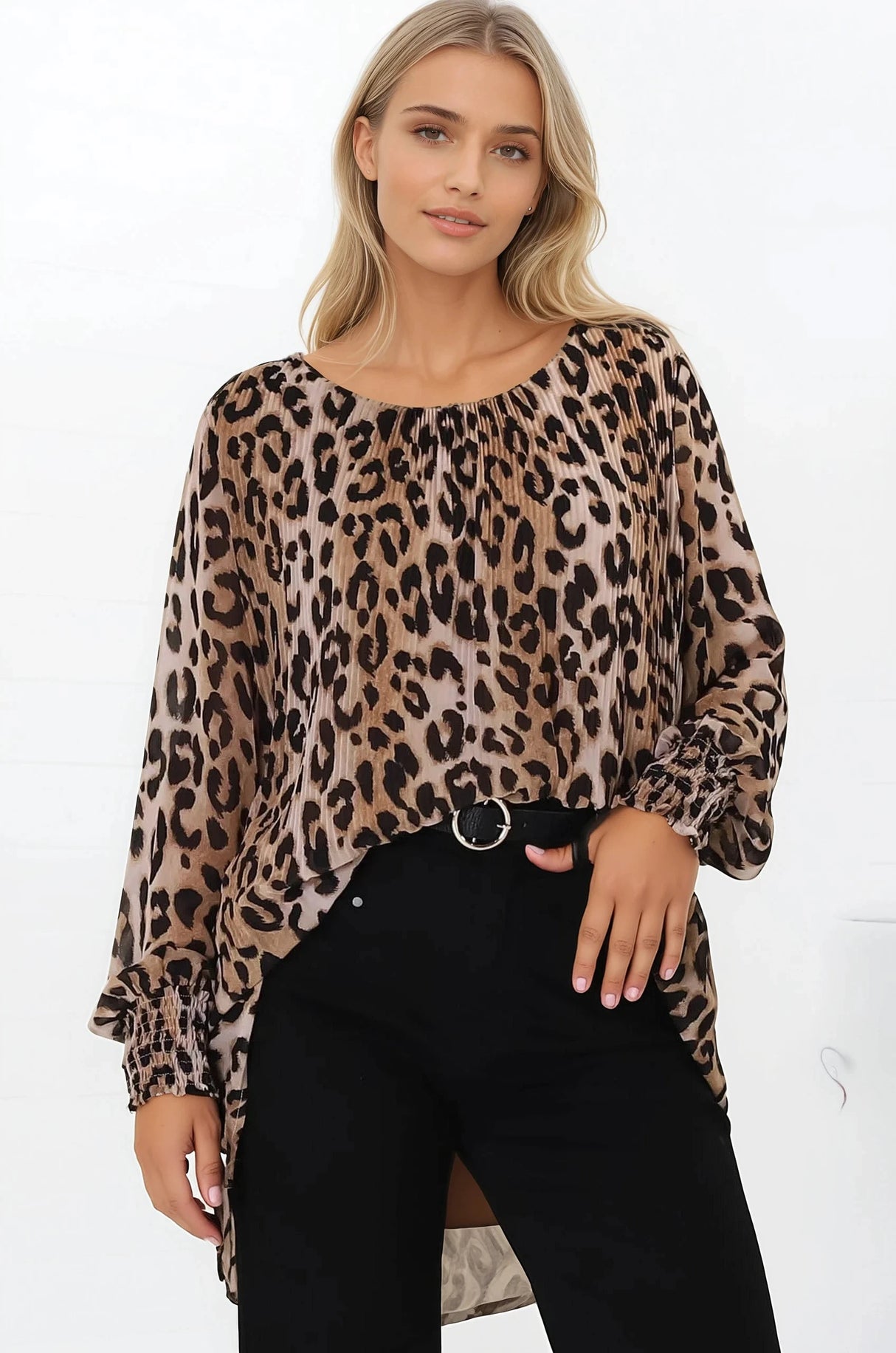 Kayt Blouse - Plisse Long Sleeve Top with High-Low Hemline in Leopard Print