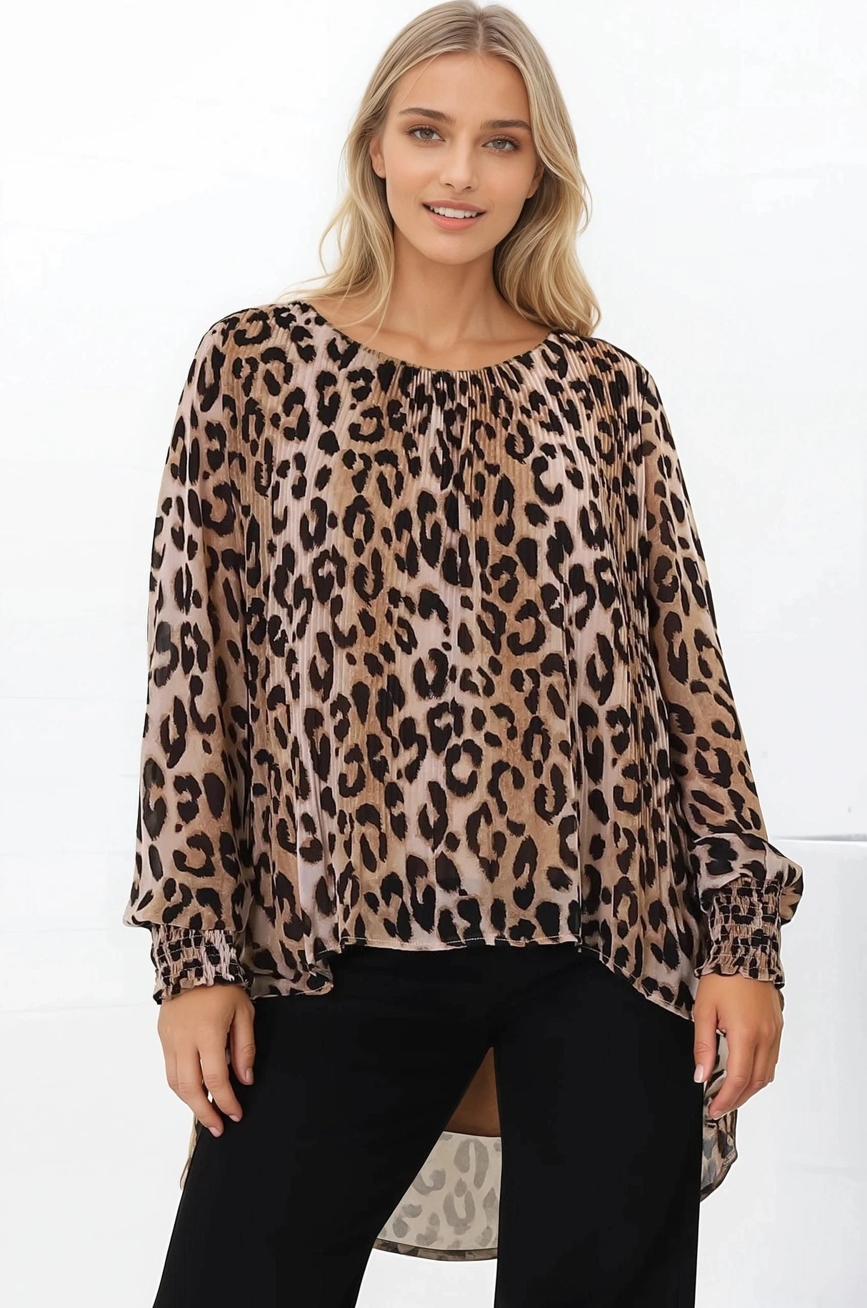 Kayt Blouse - Plisse Long Sleeve Top with High-Low Hemline in Leopard Print