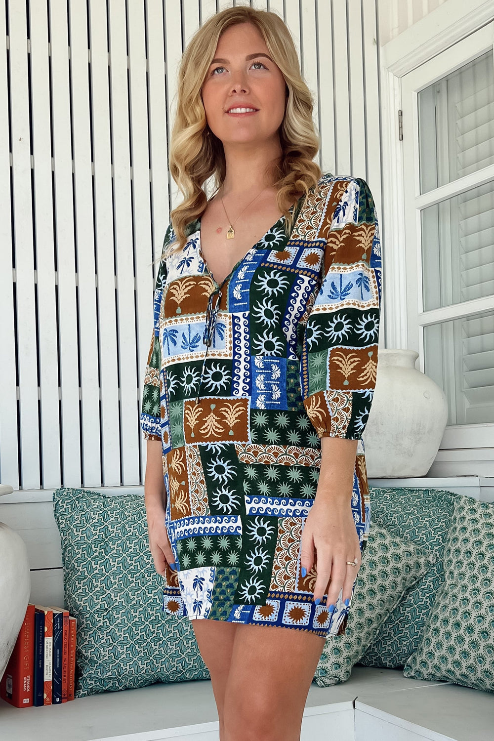 JAASE - Lake Mini Dress: V Neck Shift Dress With Balloon Sleeves in Emerald Cove Print