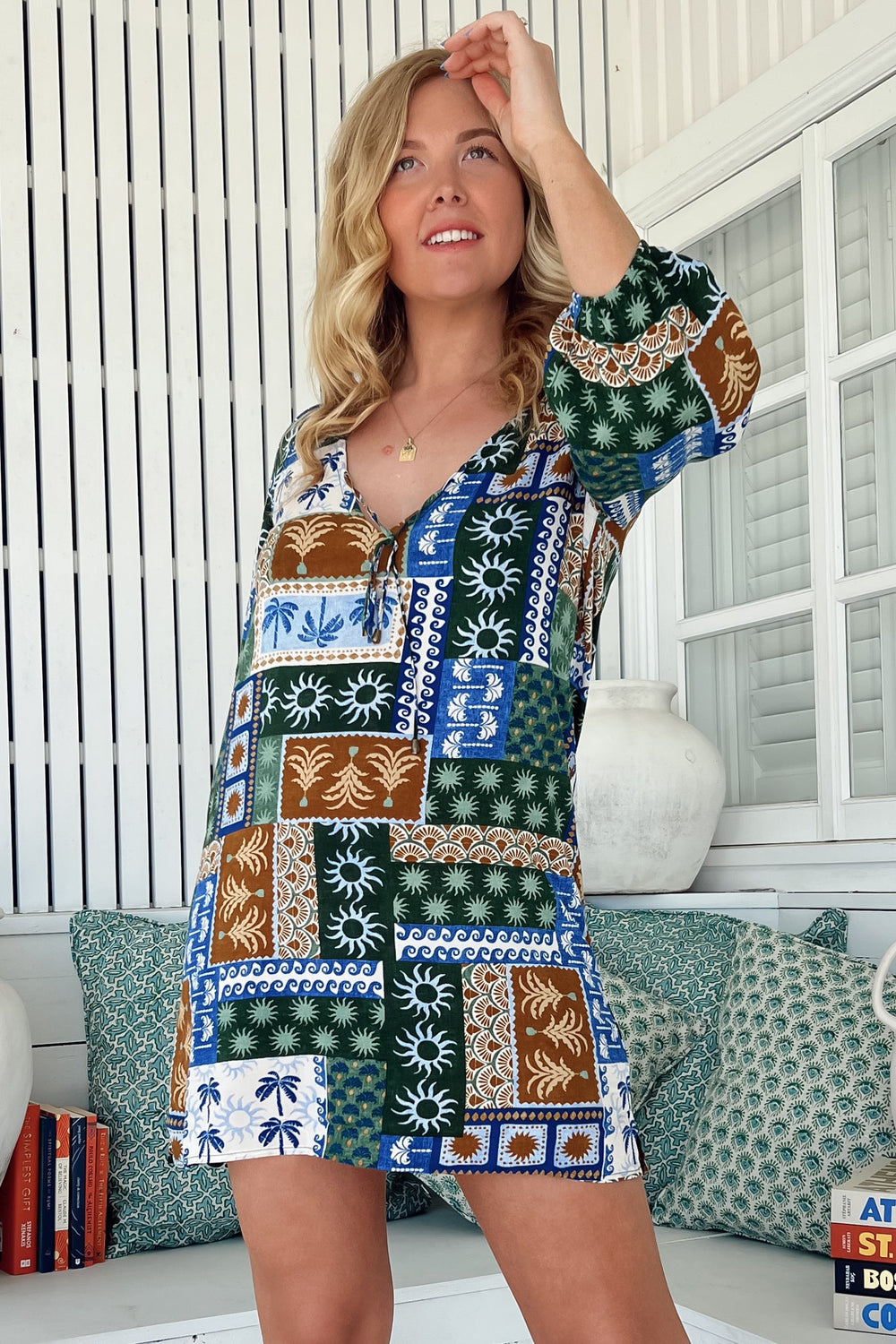 JAASE - Lake Mini Dress: V Neck Shift Dress With Balloon Sleeves in Emerald Cove Print