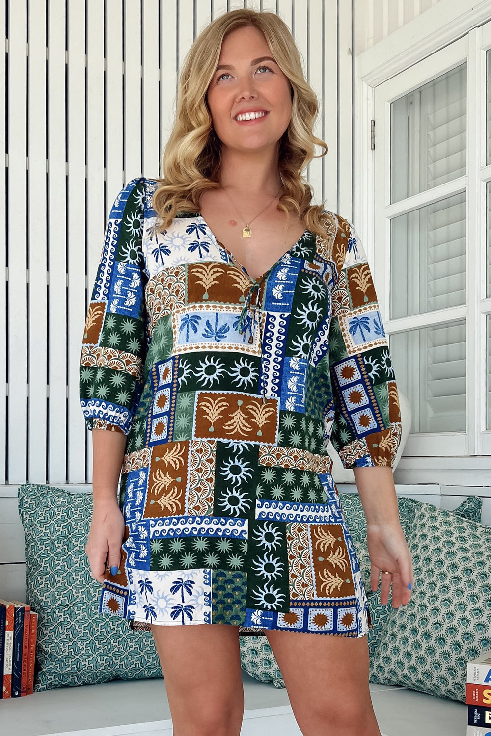 JAASE - Lake Mini Dress: V Neck Shift Dress With Balloon Sleeves in Emerald Cove Print