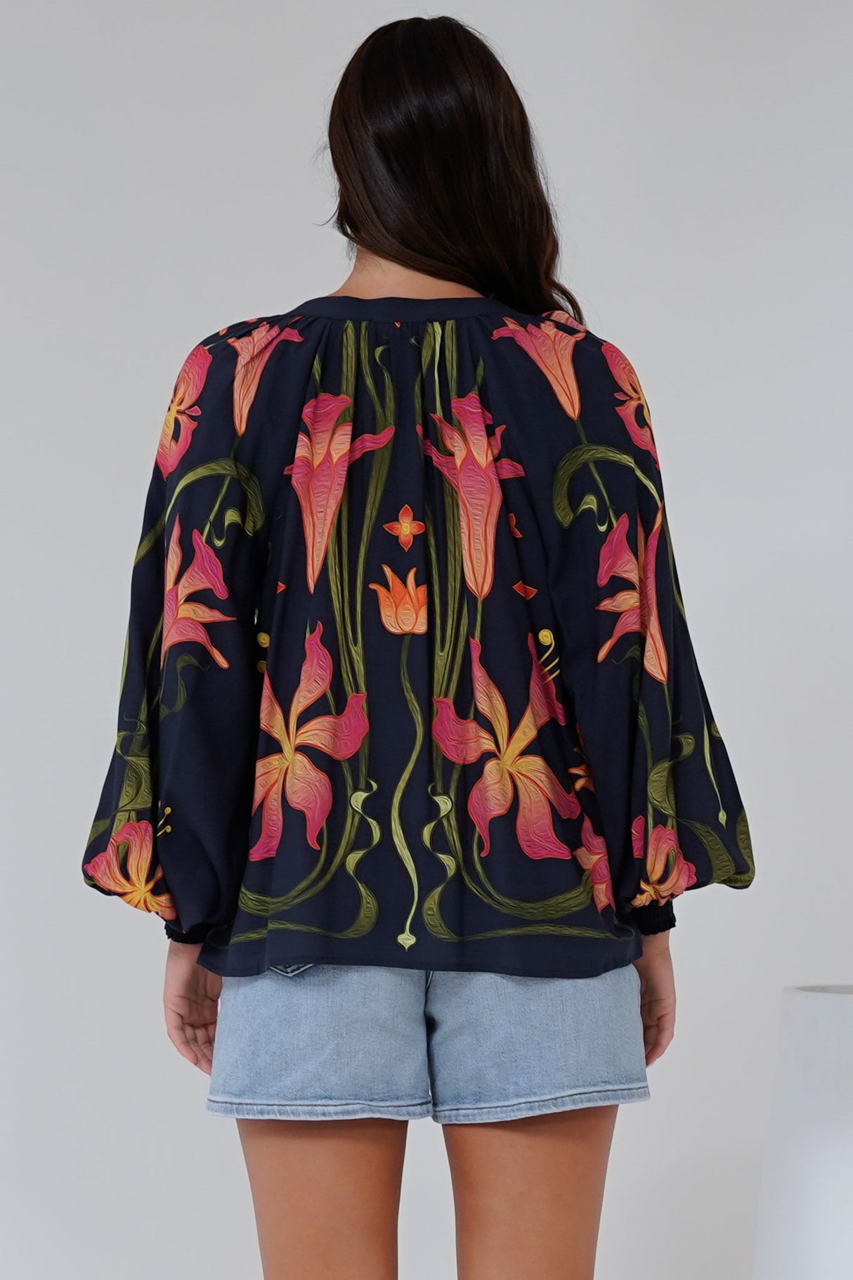 Lenny Top - Mandarin Collar Pull Over Top with Long Balloon Sleeves in Florine Print