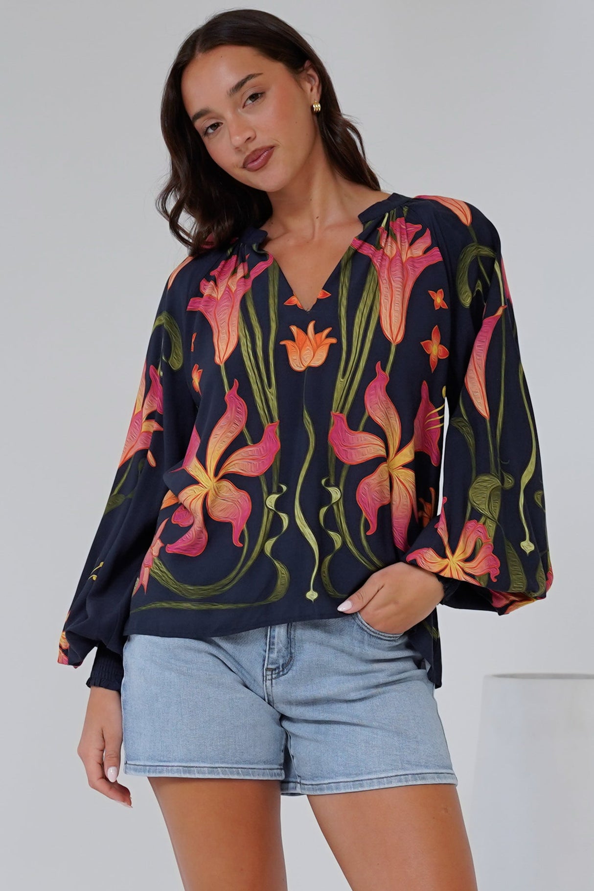 Lenny Top - Mandarin Collar Pull Over Top with Long Balloon Sleeves in Florine Print