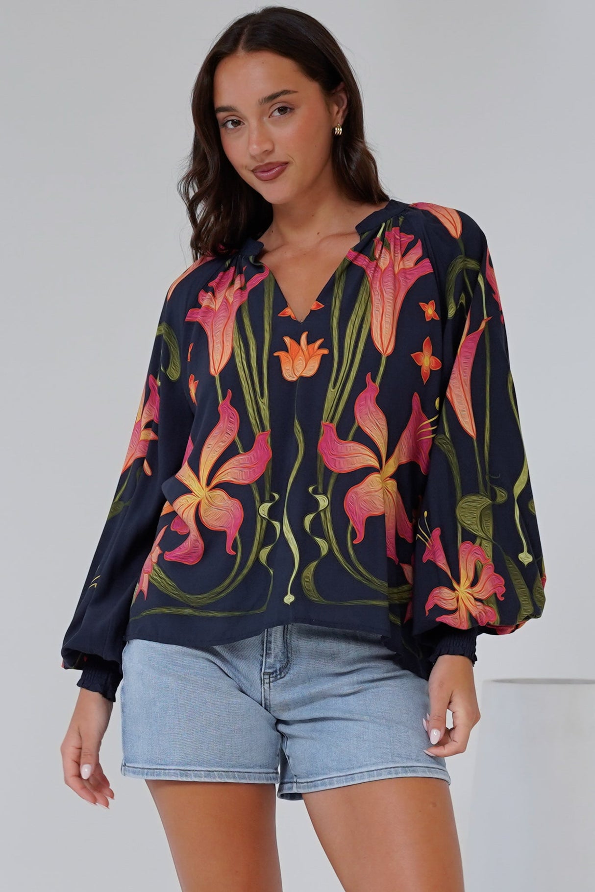 Lenny Top - Mandarin Collar Pull Over Top with Long Balloon Sleeves in Florine Print