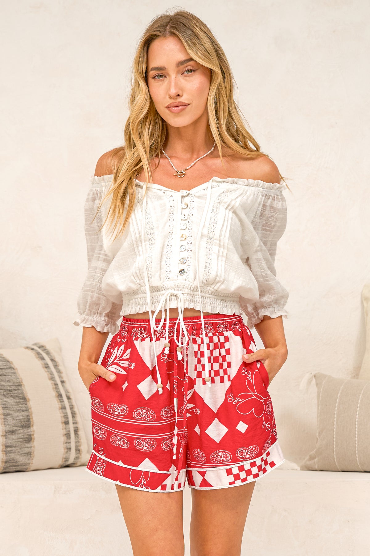 Livia Shorts - Elasticated Drawstring Waist Shorts with Pockets in Lizzy Print