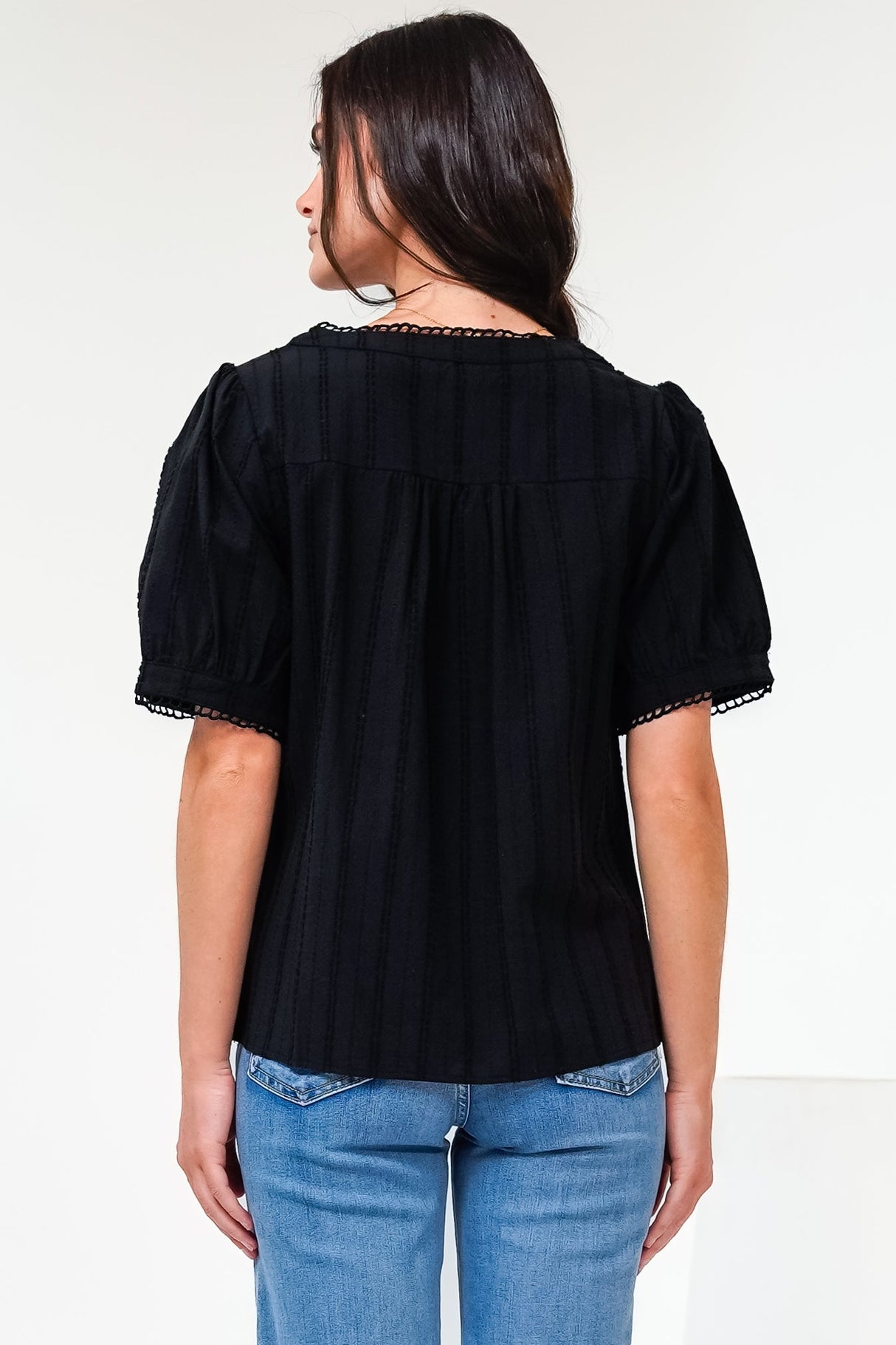 Loyalty Top - Textured V-Neck Split Collar Top with Puff Sleeves and Scallop Trims in Black