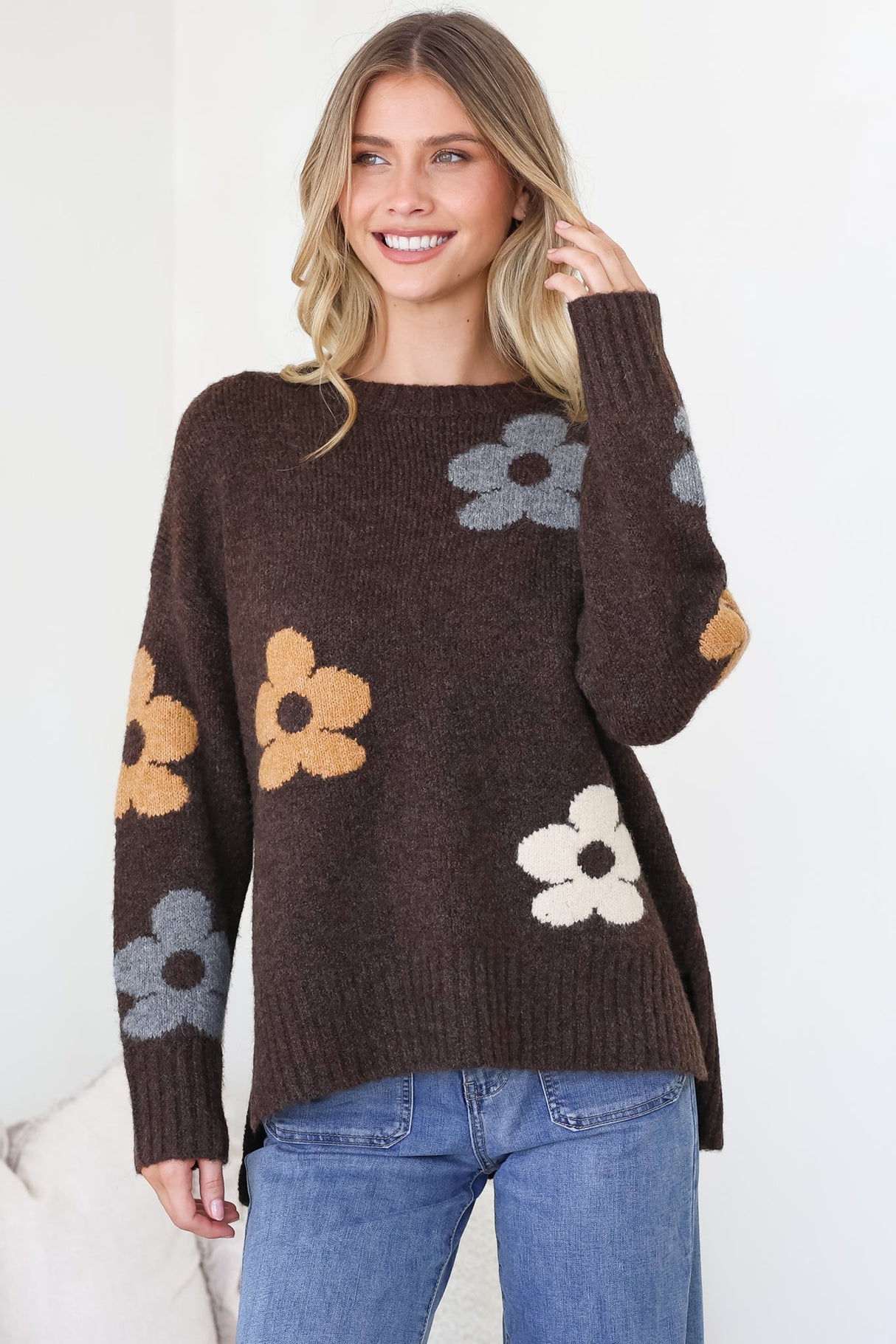 Marlo Jumper - Crew Neck Floral Knit with Ribbed Hemlines in Chocolate