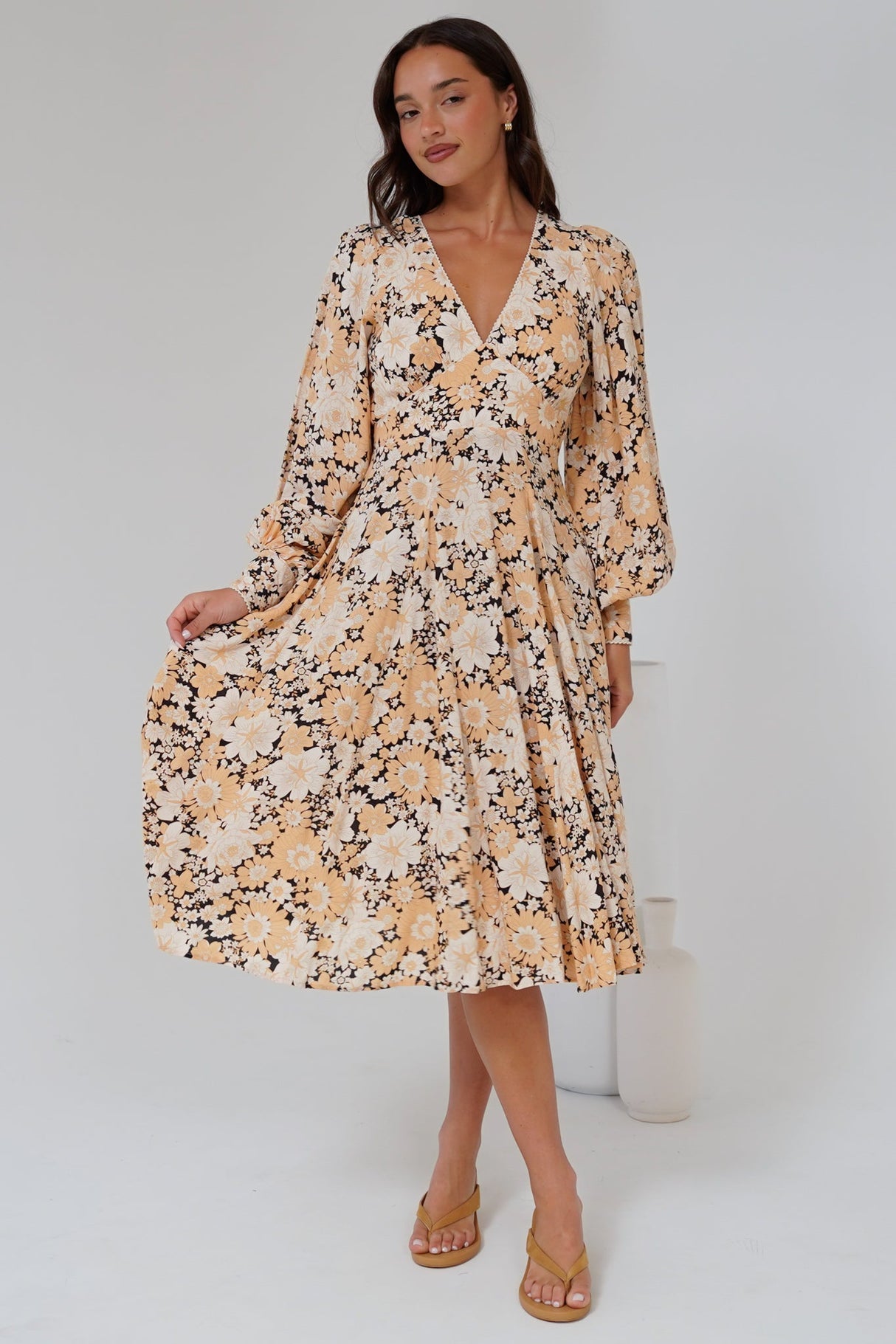 Maura Maxi Dress - A-Line Dress with Long Sleeves and Lace Trims in Lyanna Print