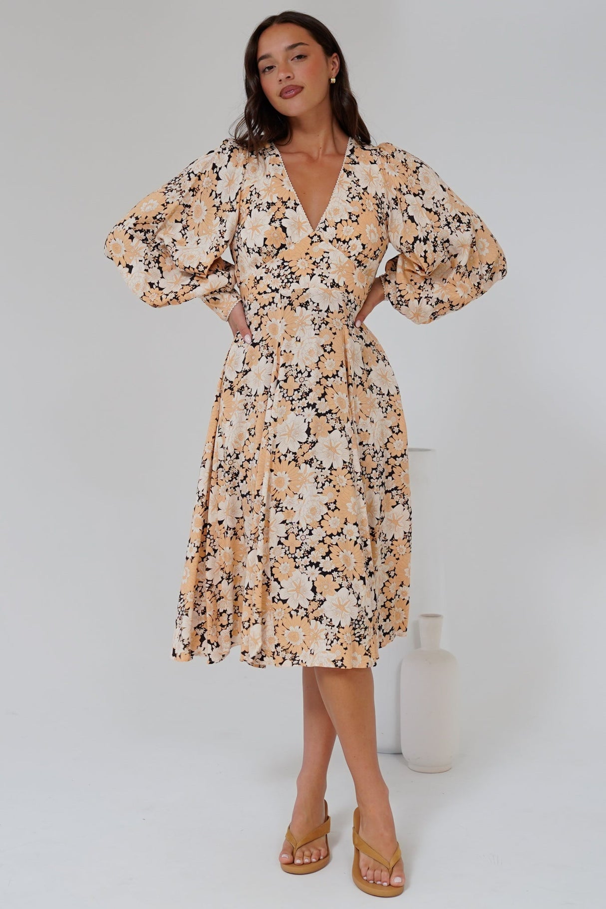 Maura Maxi Dress - A-Line Dress with Long Sleeves and Lace Trims in Lyanna Print