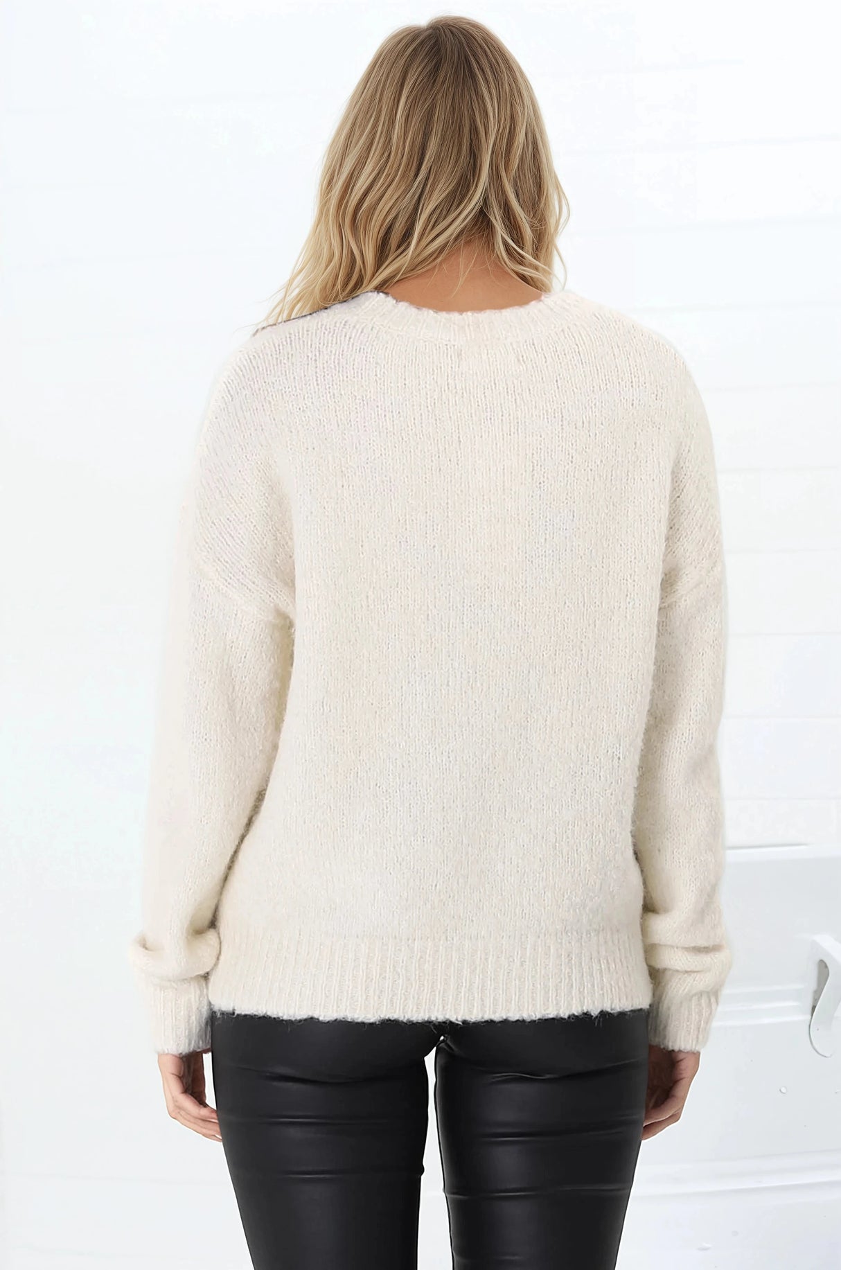 Mirela Jumper - Embroidered Flower Detail V Neck Jumper in Cream