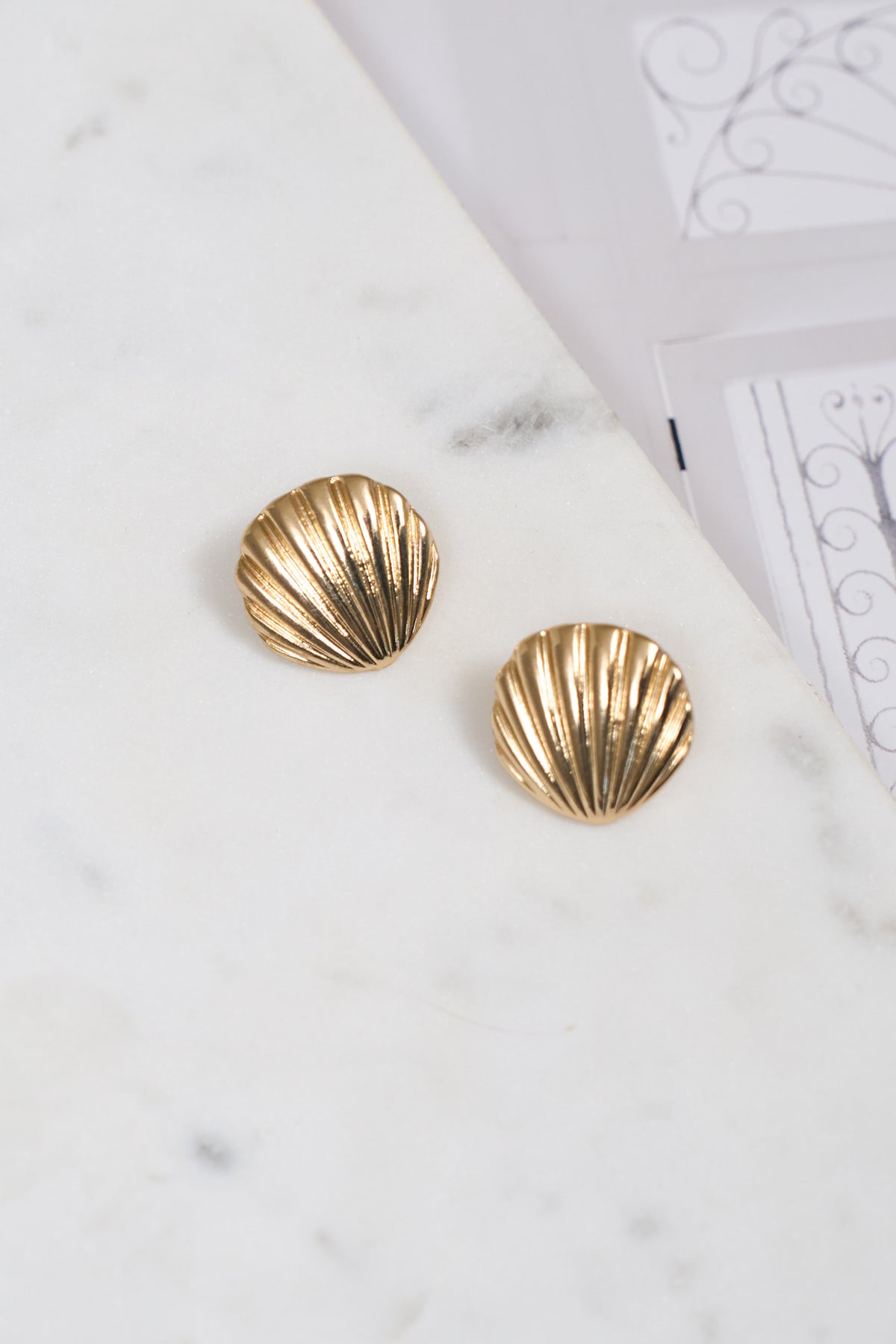 Nautila Earrings - Gold