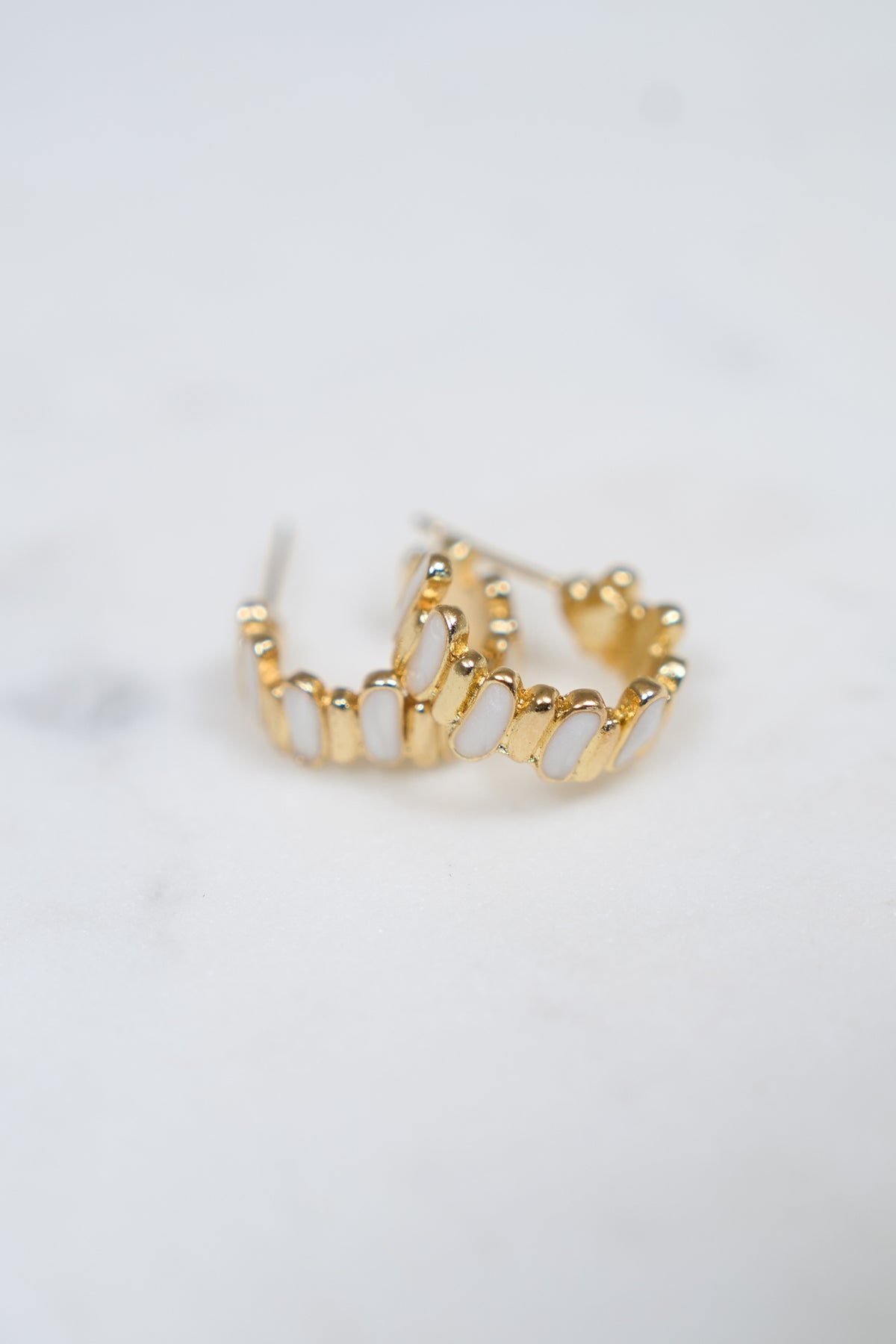 Oliva Earrings - Gold/Pearl