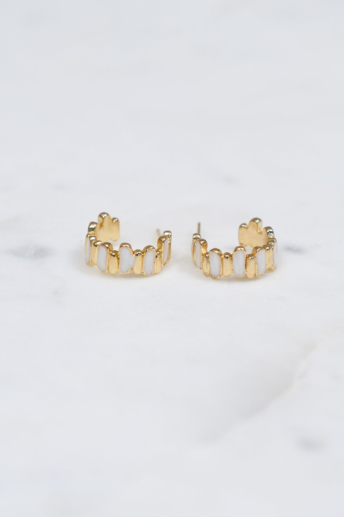 Oliva Earrings - Gold/Pearl